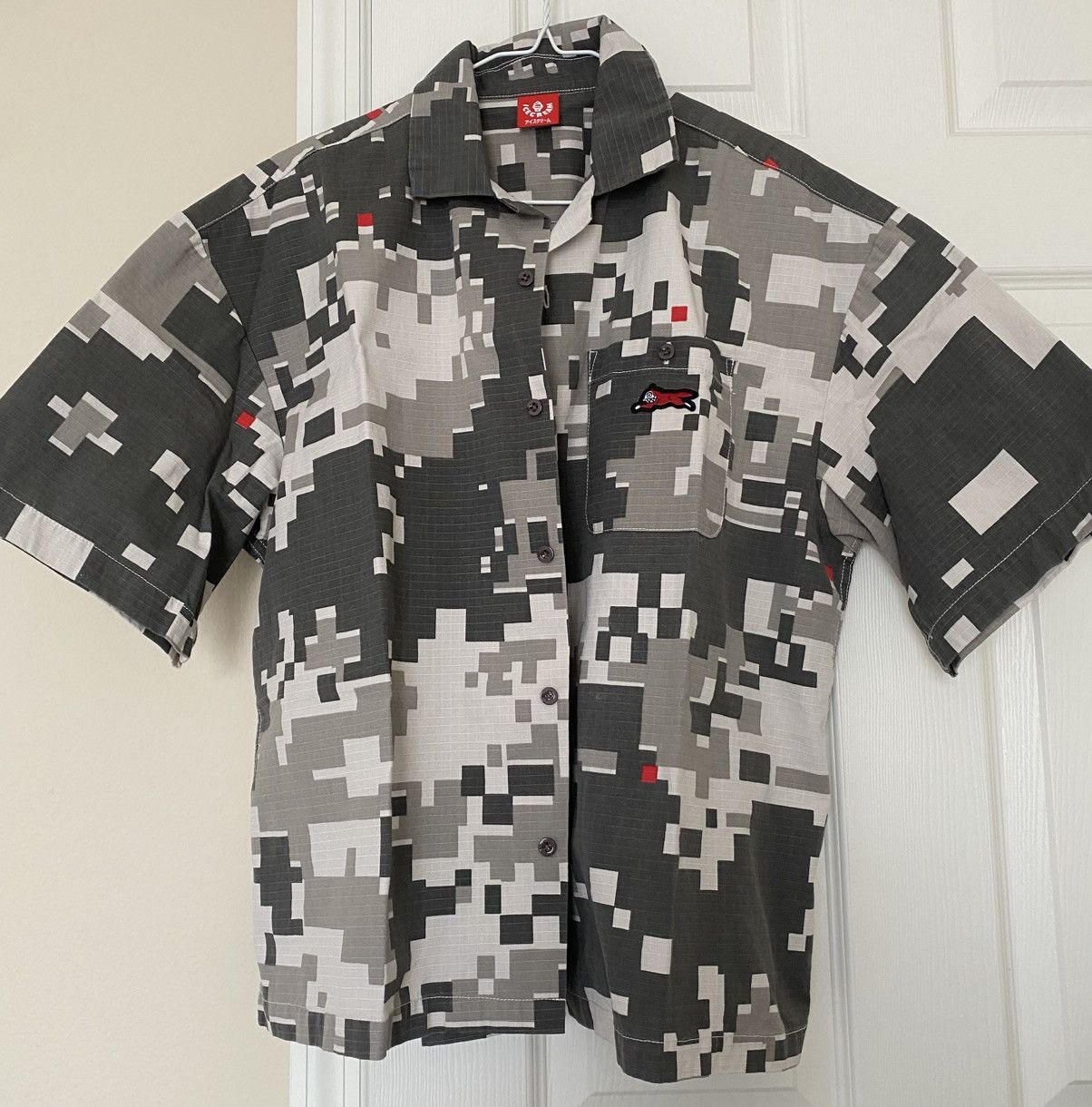 Icecream Recon Crop Camo Shirt Size Medium in Gray, Men's