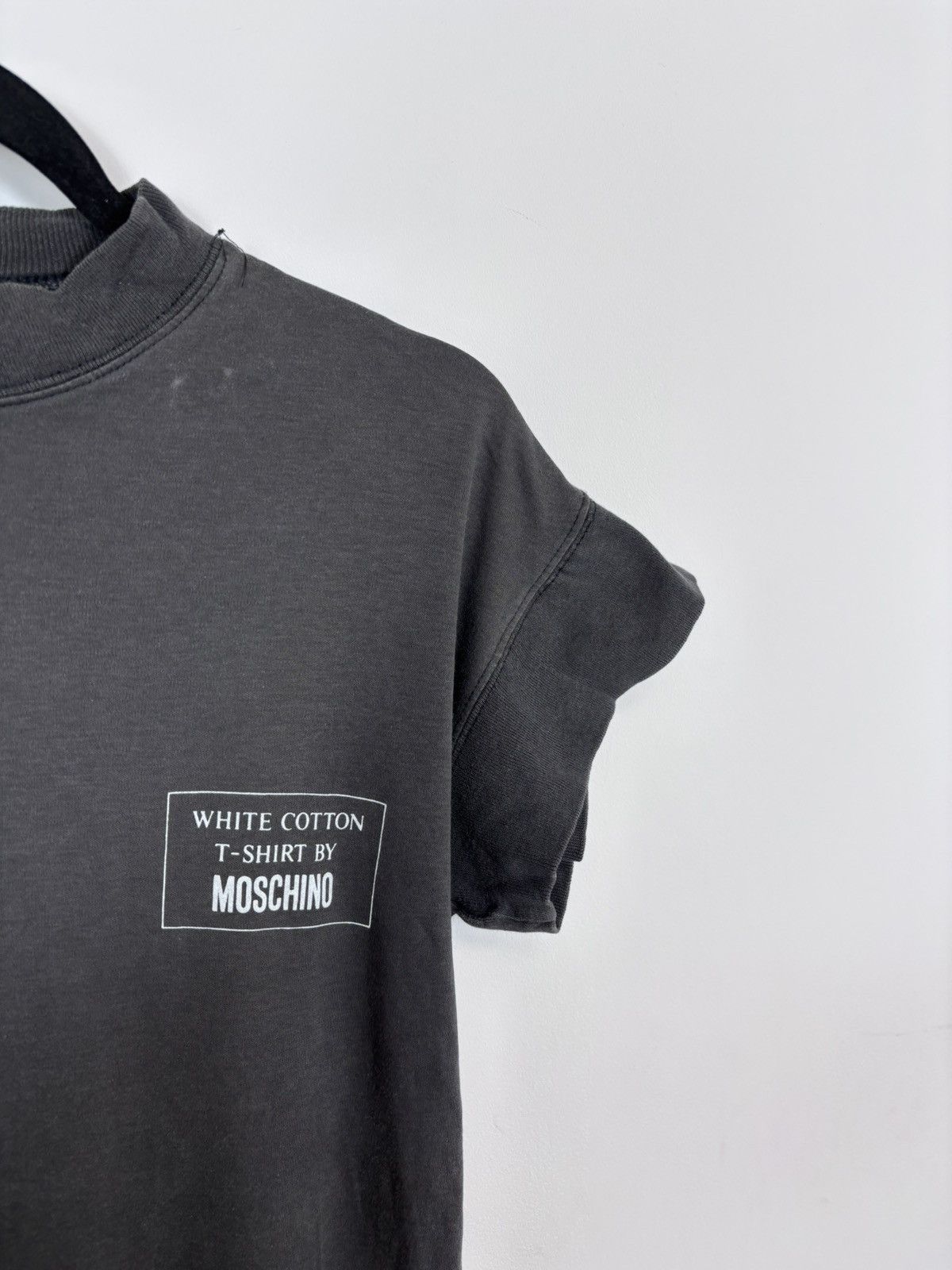 Moschino Vintage 1990s Moschino Women’s Faded Black T-Shirt Tee Size L / US 10 / IT 46 - 6 Thumbnail