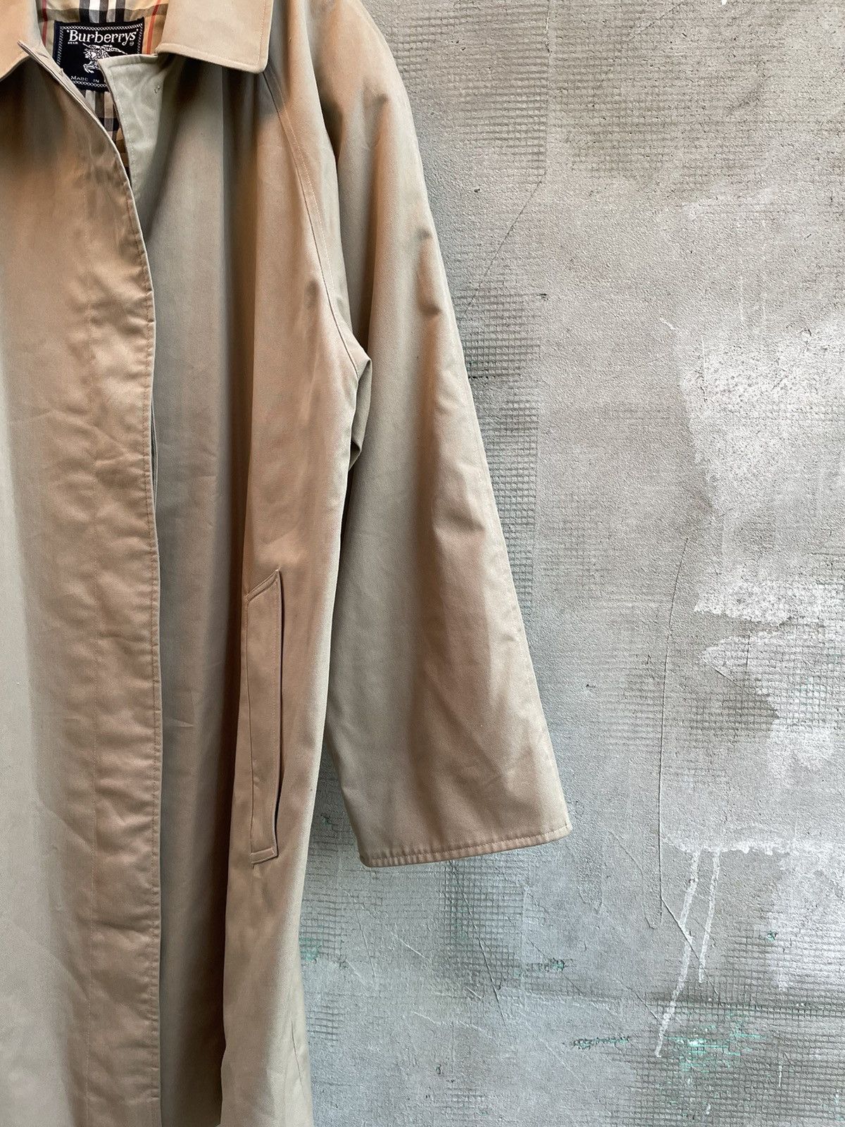 Burberry × Designer Burberry Burberrys Vintage 90s Nova Check Beige Trench Coat Size US L / EU 52-54 / 3 - 4 Thumbnail