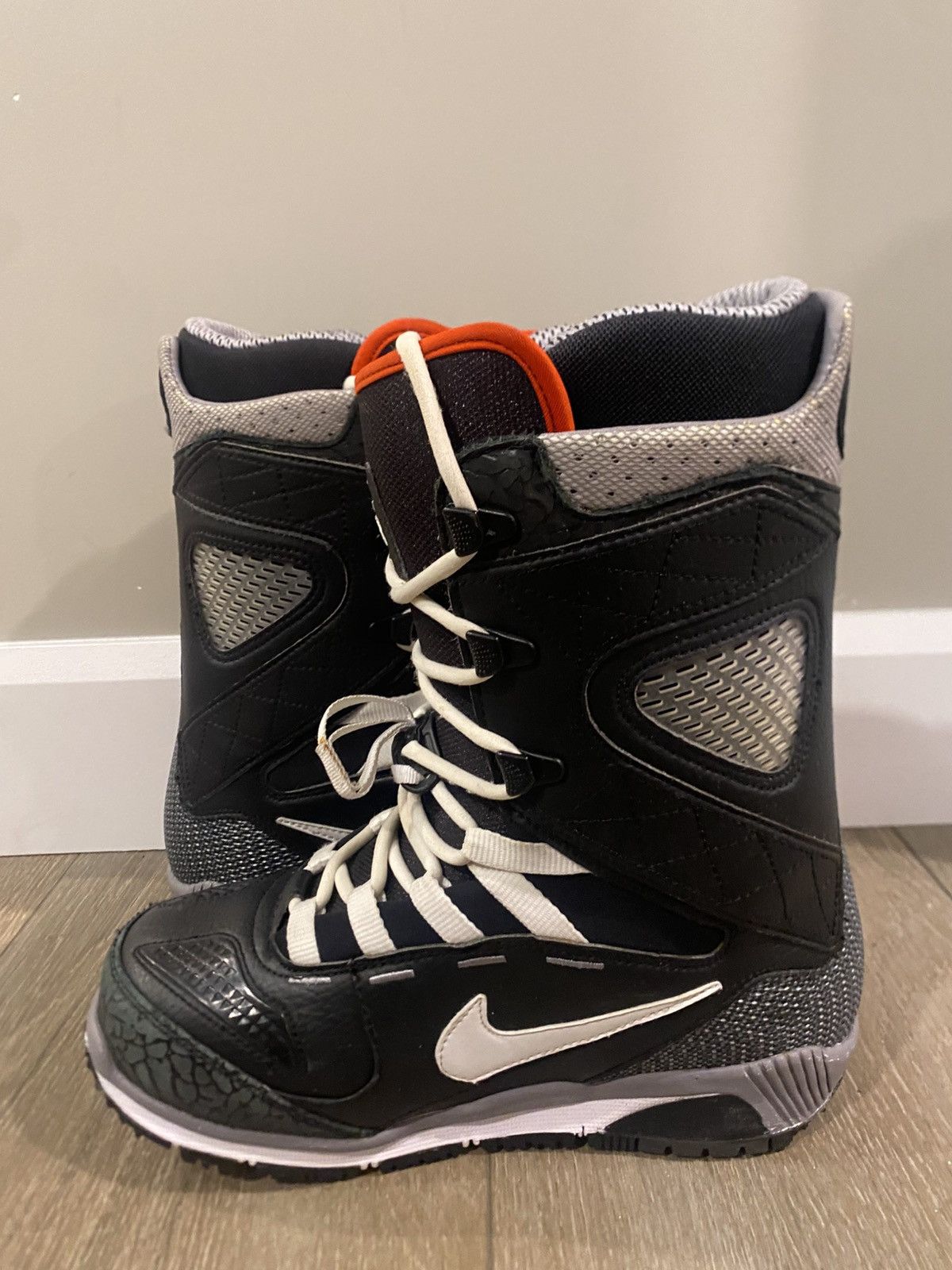 Nike Mens Nike Zoom Kaiju Snowboard Boots Black Cement Size 6 US Size US 6 / EU 39 - 5 Thumbnail