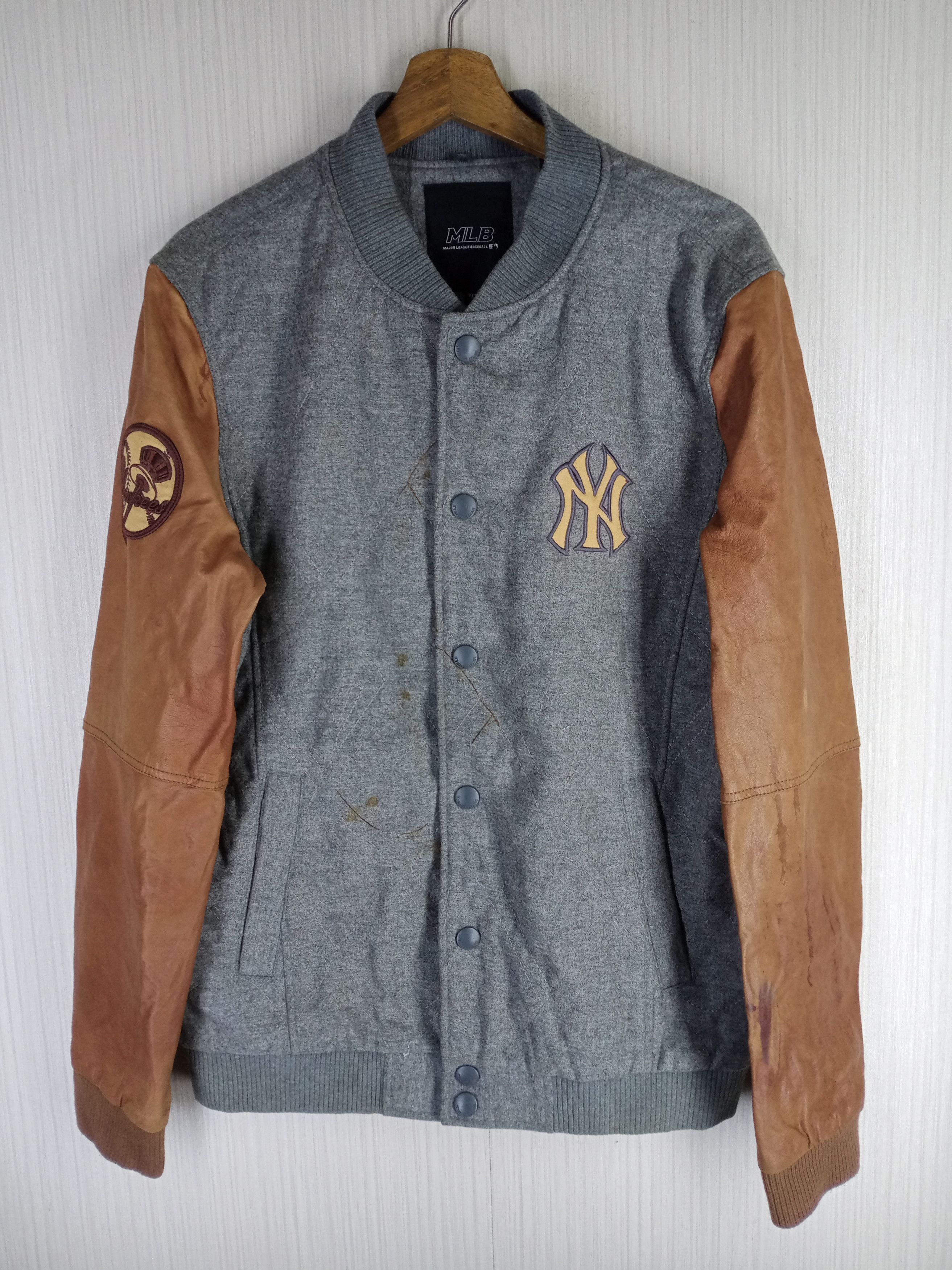 New York Yankees Rare Vintage New York Yankees MLB Varsity Jacket Size US M / EU 48-50 / 2 - 1 Thumbnail