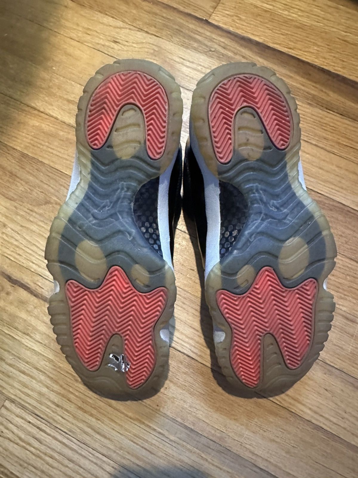 Jordan Brand × Nike Air Jordan 11 Retro Low " Infrared " Size US 9 / EU 42 - 5 Thumbnail
