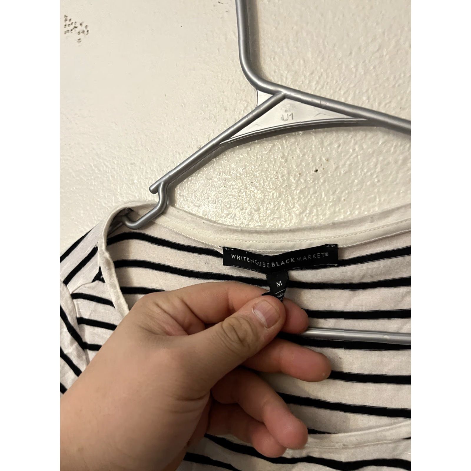 White House Black Market White House Black Market Blouse M Woman Striped Round Neck Casual Easy Care Machine Washable Ruched Button Black White Spring Summer Modern Womens Size M / US 6-8 / IT 42-44 - 3 Thumbnail