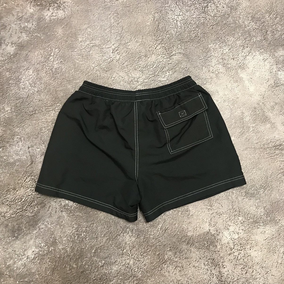 Nike vintage Nike shorts swoosh streetwear japan Y2K Size US 32 / EU 48 - 5 Thumbnail