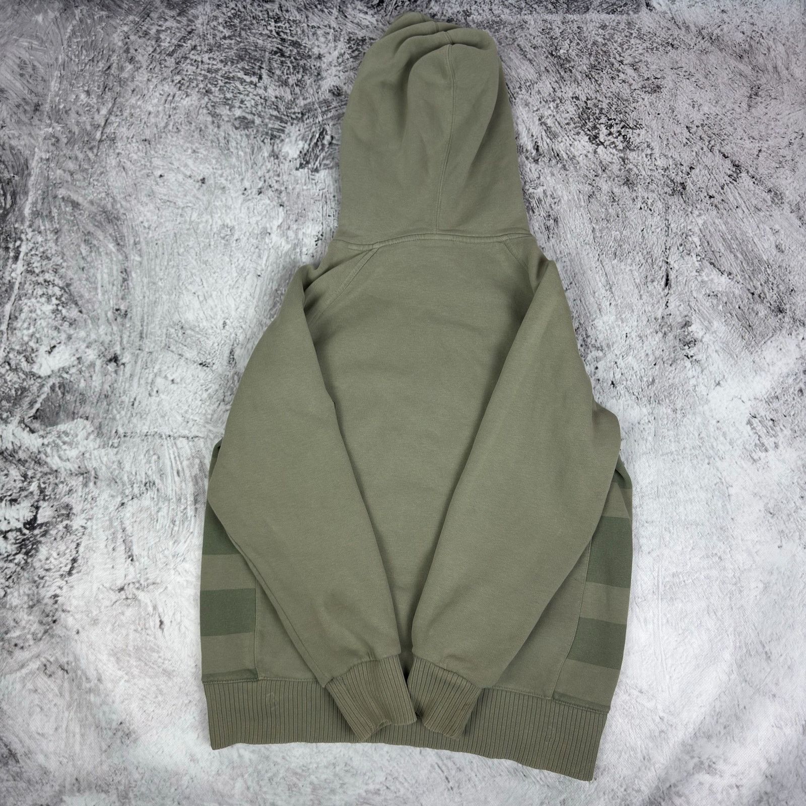 Nike Nike Men's Olive Green Number 10 Swoosh Pullover Hoodie S Size US S / EU 44-46 / 1 - 9 Thumbnail