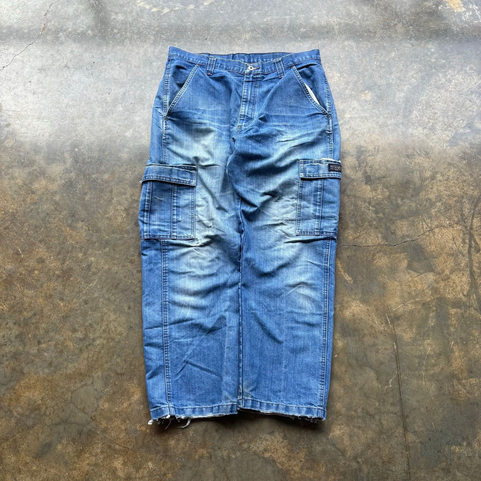 Wrangler Vintage Baggy Y2K Wrangler Work Jeans Size US 34 / EU 50 - 1 Thumbnail