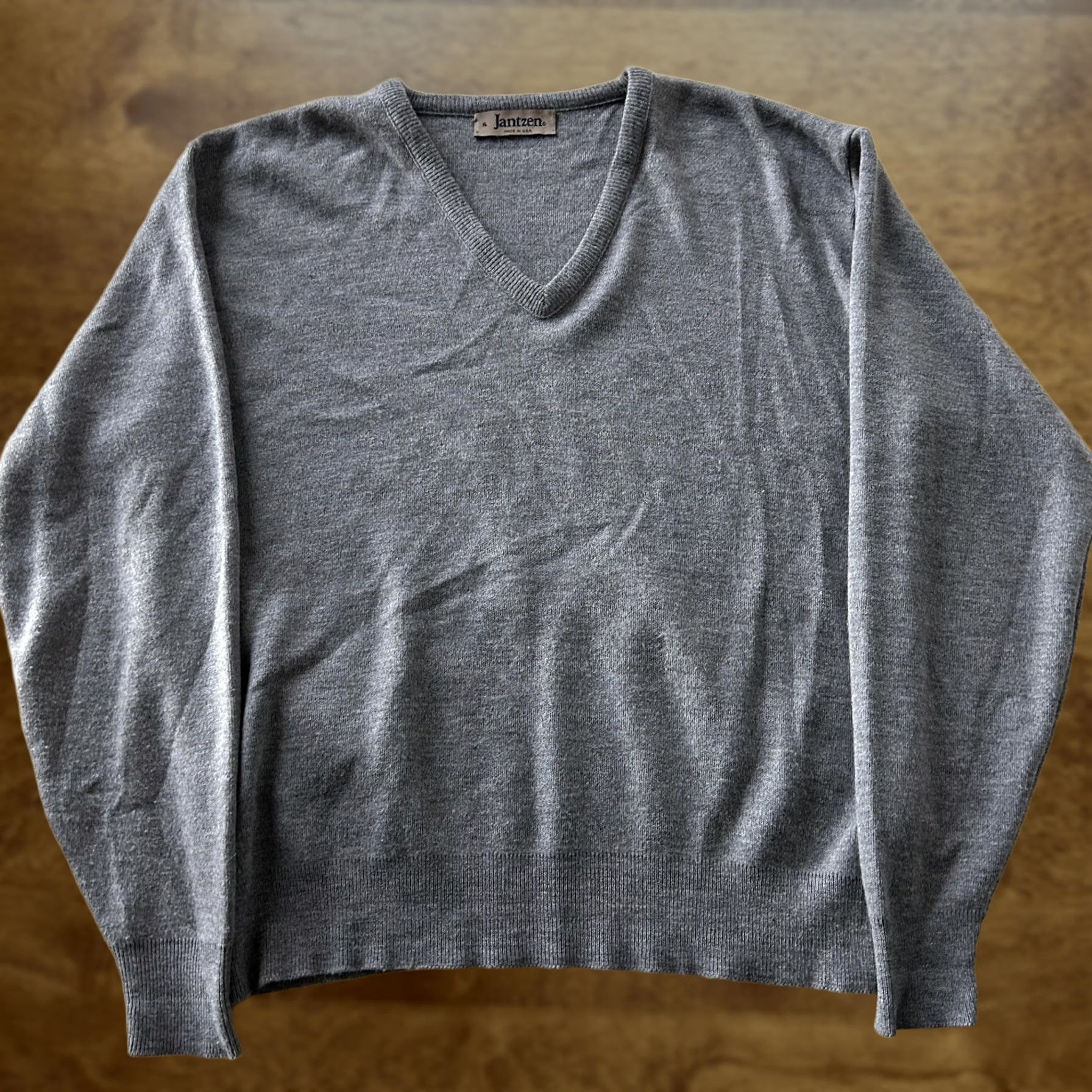 Jantzen VINTAGE Jantzen Sweater Mens XL Gray V Neck Tight Knit Pullover Made In USA Size US XL / EU 56 / 4 - 1 Thumbnail