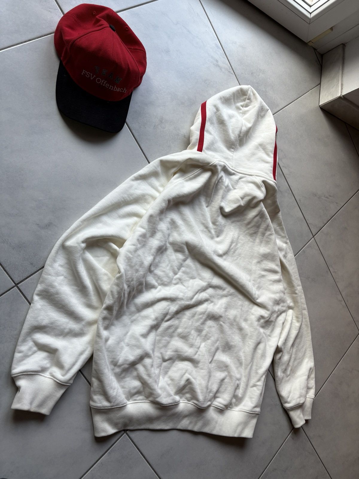 Palace Palace Hoodie Cream Classic Fix 1/4 Size US L / EU 52-54 / 3 - 11 Thumbnail