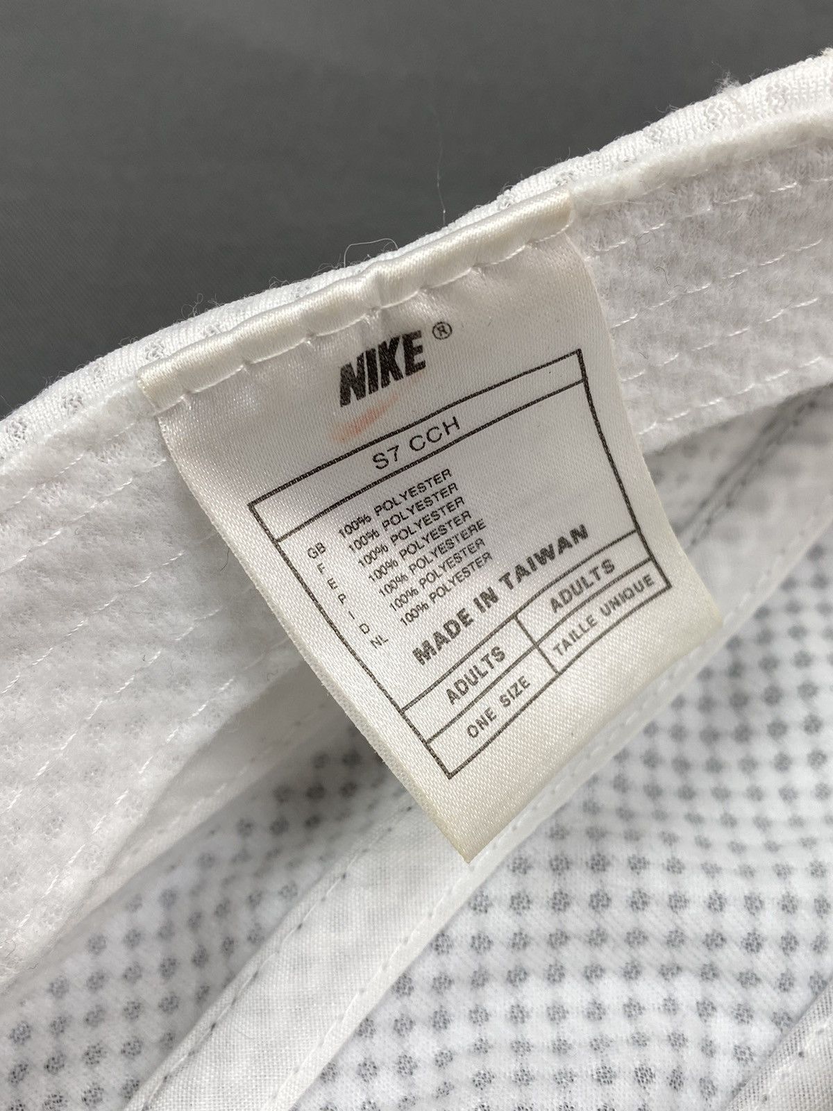Nike 1990’s Vintage Nike Agassi Challenge Court Mesh 6 Panel Cap Size ONE SIZE - 8 Thumbnail