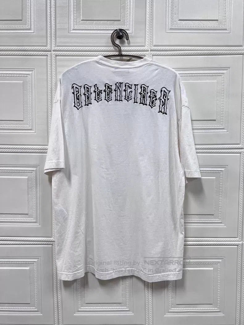 Balenciaga Balenciaga Backside Sanskrit Embroidered Short Sleeve T-Sh Size US XS / EU 42 / 0 - 2 Thumbnail