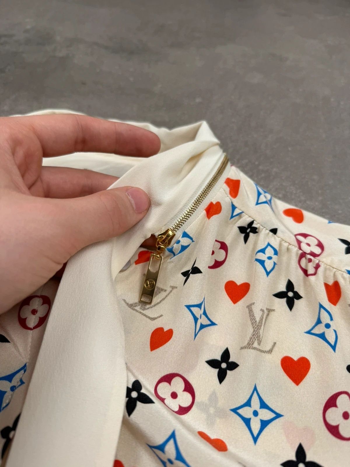 Louis Vuitton Louis Vuitton blouses shirt monogram luxury for Japan 21ss Size L / US 10 / IT 46 - 6 Thumbnail
