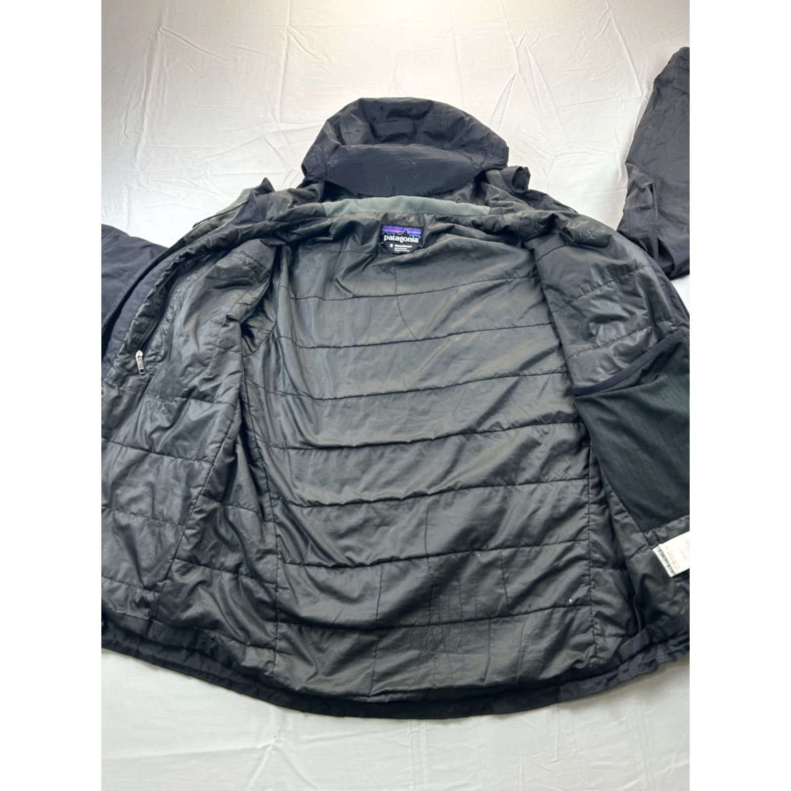 Patagonia Patagonia Torrentshell Jacket Regular Men Black Zip Up Insulated Waterproof Rain Coat Size US S / EU 44-46 / 1 - 5 Thumbnail