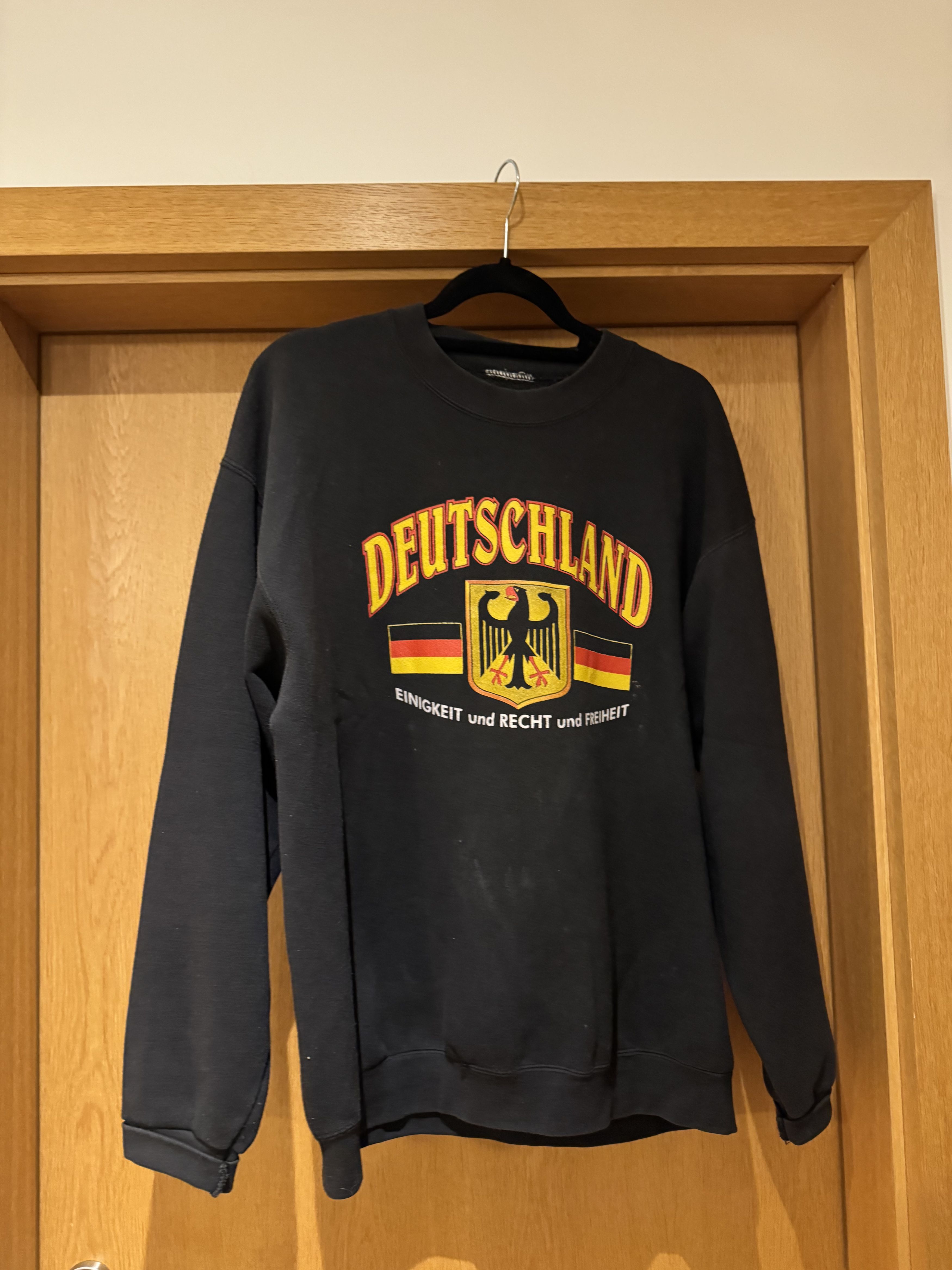 Vintage Deutschland Crewneck / Sweater Size US M / EU 48-50 / 2 - 1 Thumbnail