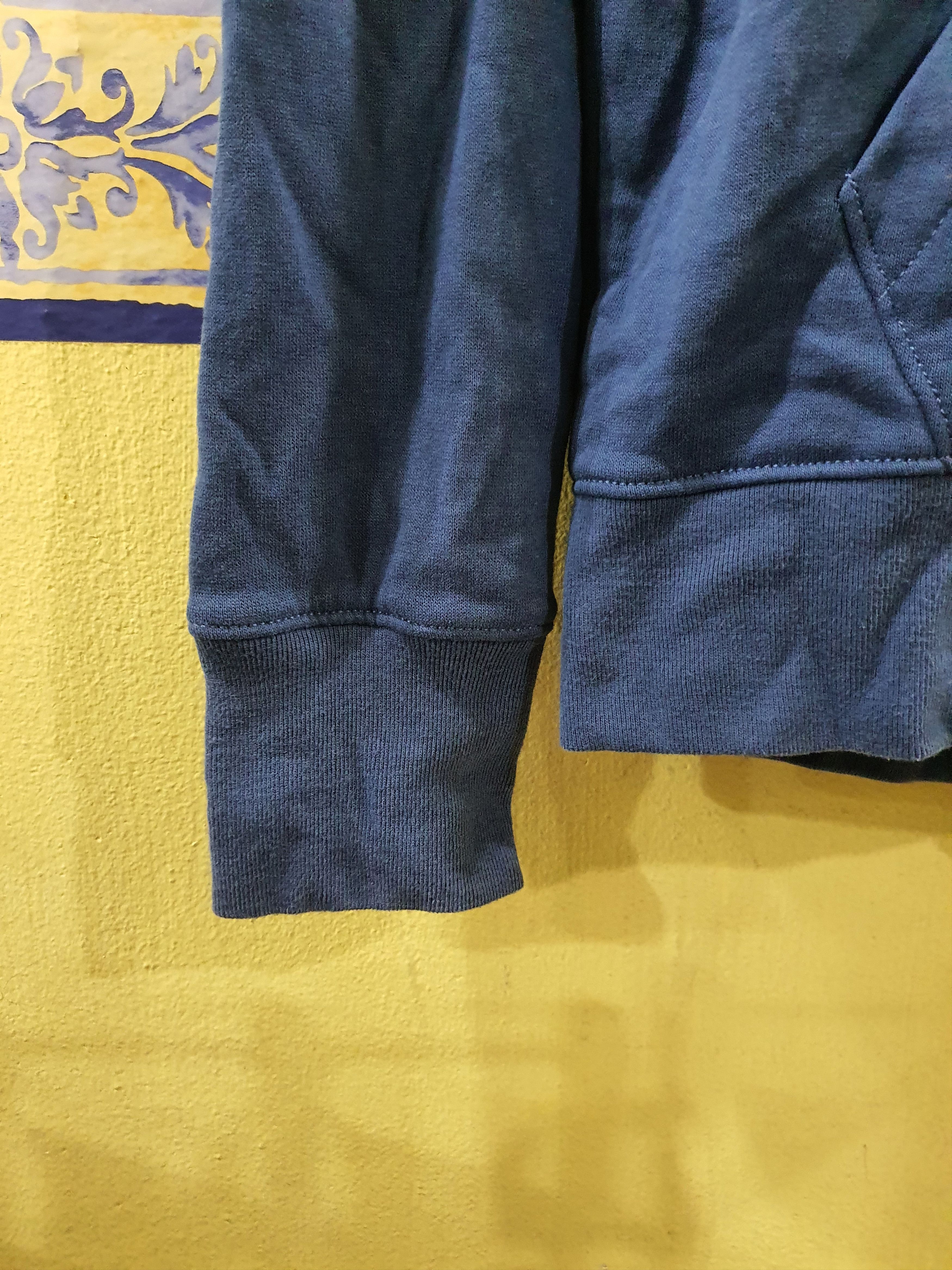 Abercrombie & Fitch Vintage Abercrombie & Fitch small logo hoodie Size US M / EU 48-50 / 2 - 6 Thumbnail
