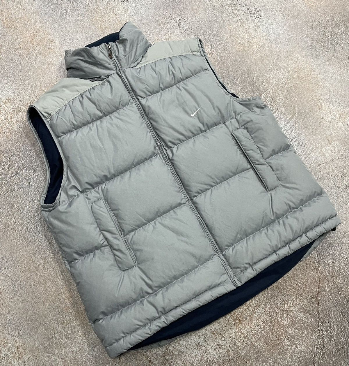 Nike Vintage Nike Small Swoosh Puffer Vest Size US XXL / EU 58 / 5 - 1 Thumbnail