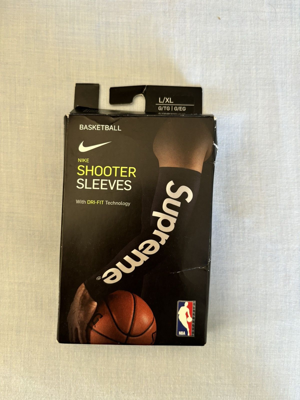 Supreme × NIKE NBA Shooting Sleeve L/XL