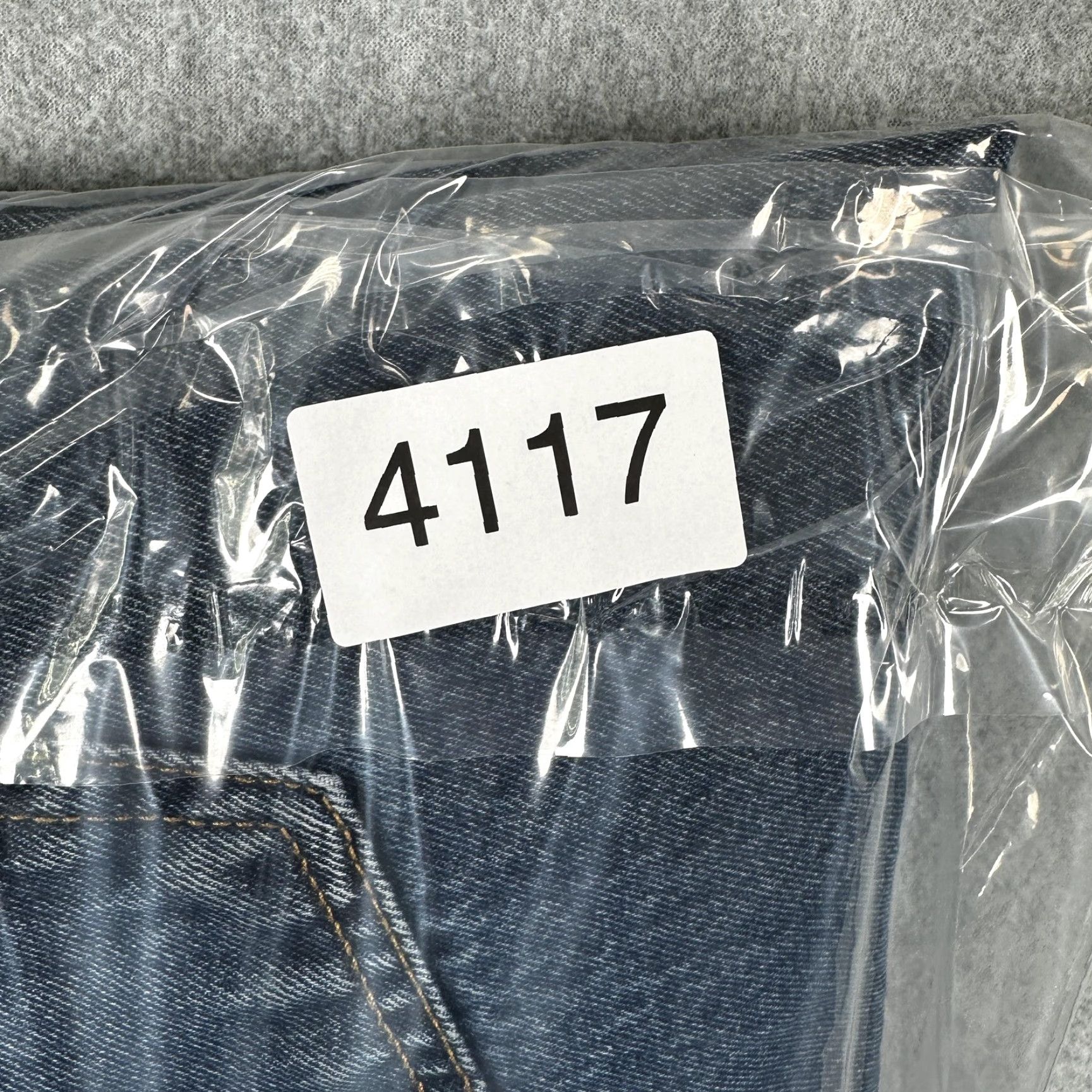 Levi's Levi's 505 Jeans Mens 38x30 Blue Medium Wash Straight Leg Regular Fit Denim Pants Size US 38 / EU 54 - 8 Thumbnail