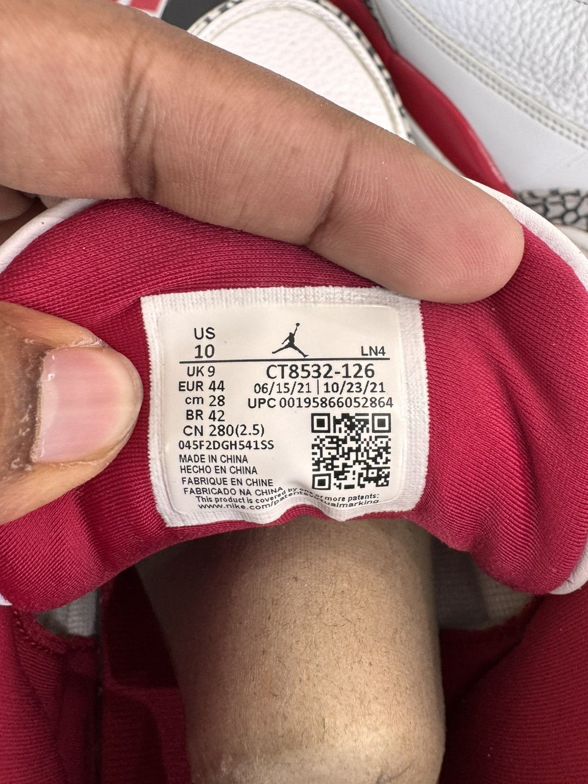Jordan Brand Air Jordan 3 Cardinal Red Size 10 (2022) Size US 10 / EU 43 - 9 Thumbnail