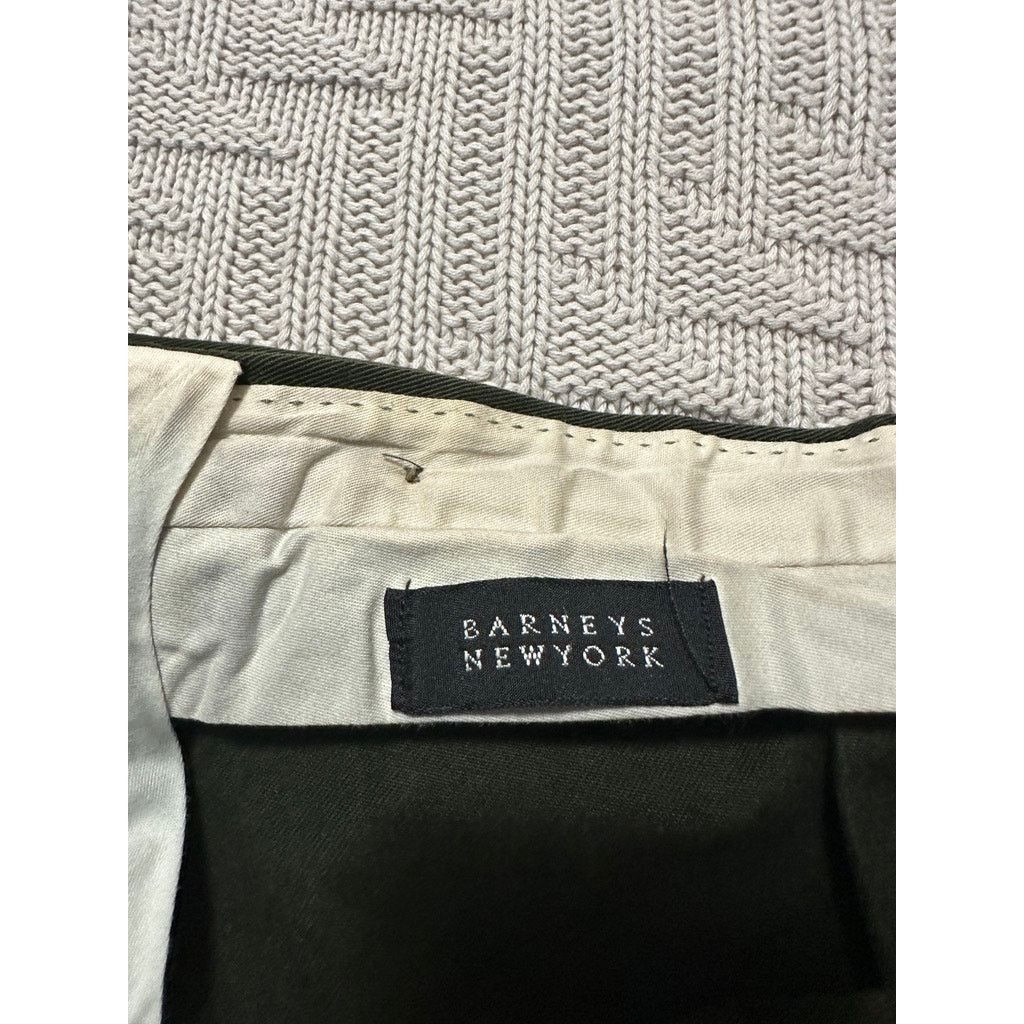 Barneys New York Barneys New York olive green dress pants size 42 Size US 42 / EU 58 - 5 Thumbnail