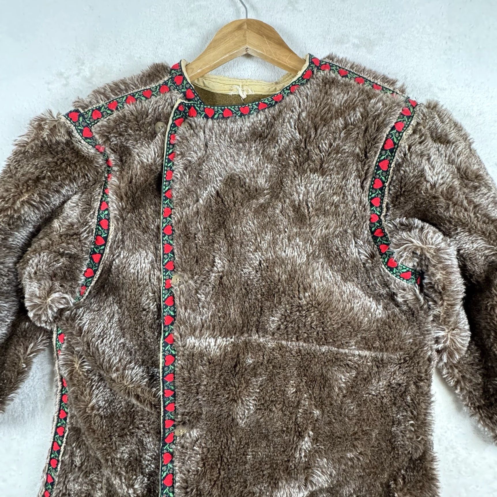 Folk VINTAGE 1960s Boho European Folk Style Faux Fur Coat Jacket S/M Brown Heart Trim Women's Size S / US 4 / IT 40 - 2 Thumbnail