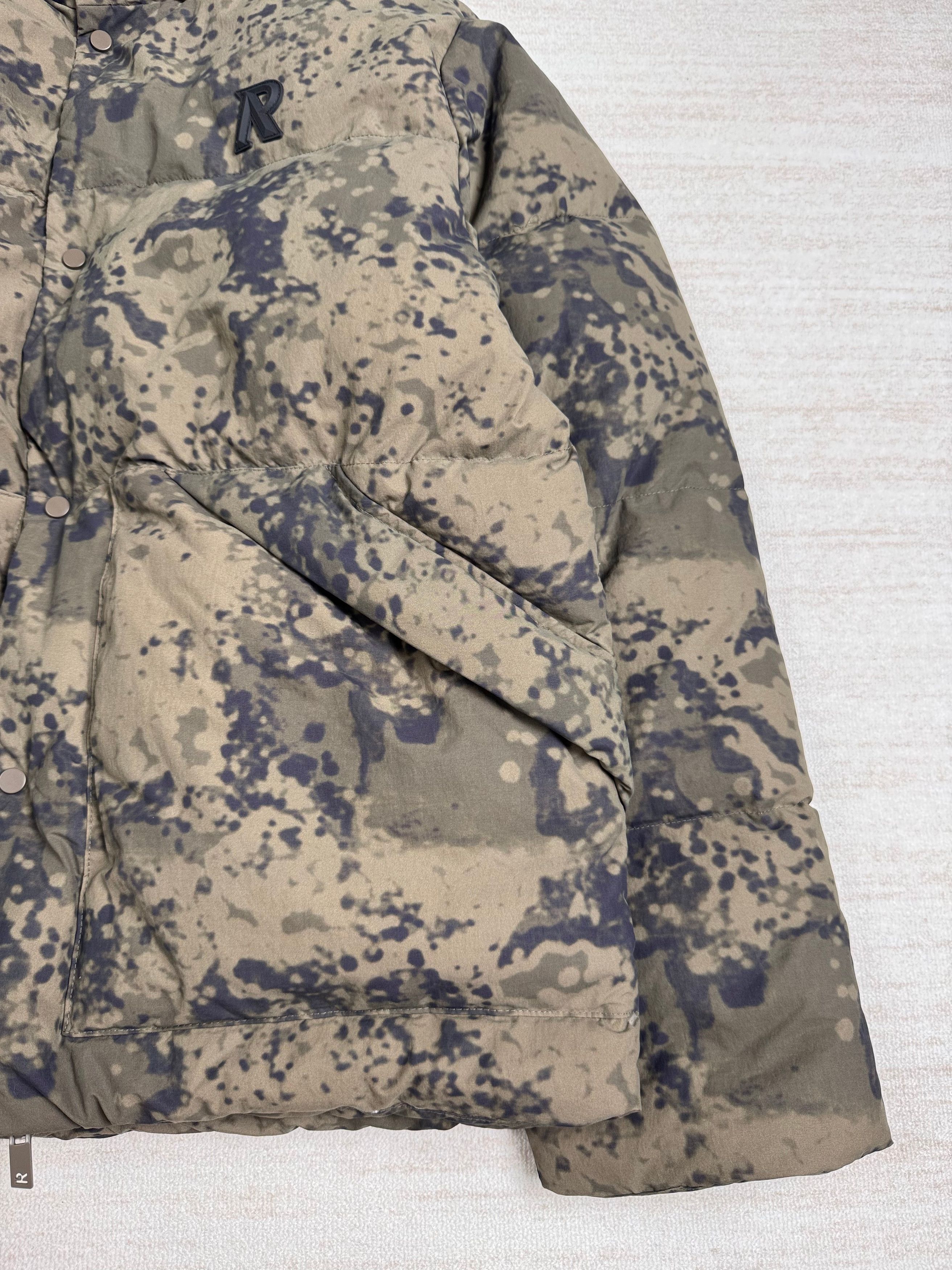 Represent Clo. UNWORN* Represent. Puffer Jacket Camo Military Streetwear Size US S / EU 44-46 / 1 - 4 Thumbnail