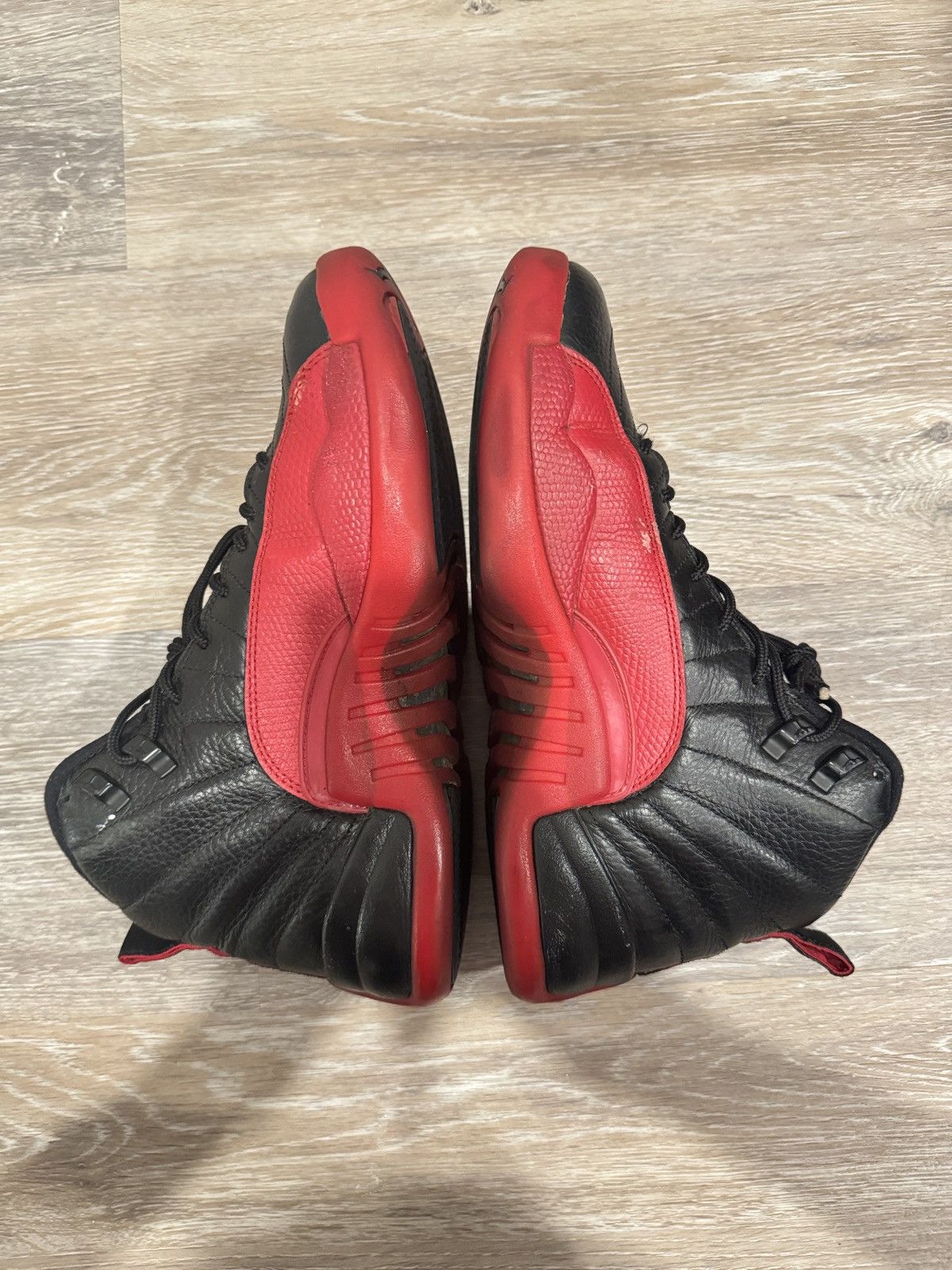 Jordan Brand Jordan 12 Flu Game | Size 9 Size US 9 / EU 42 - 3 Thumbnail