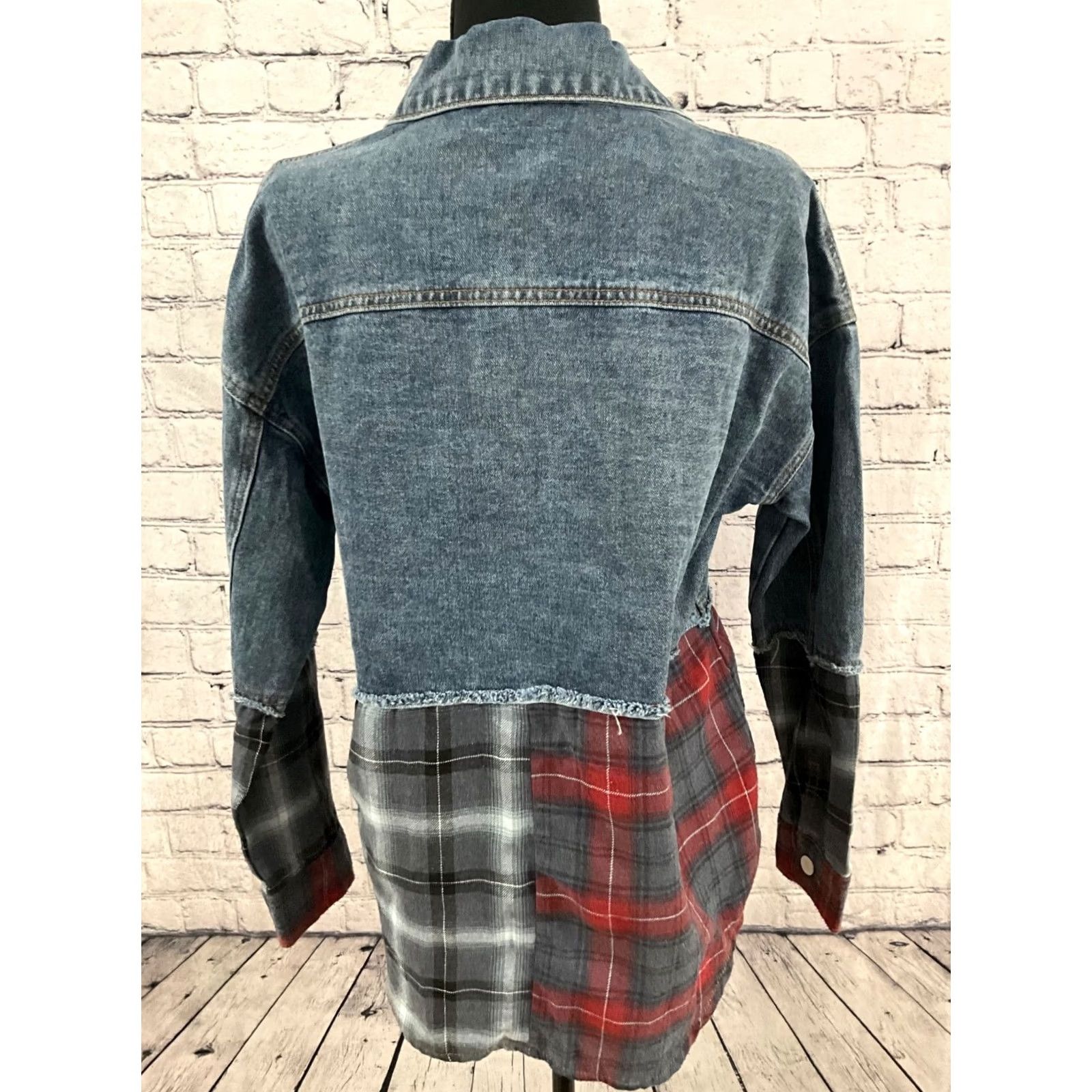 Vintage HAPTICS DENIM PLAID WOMENS BUTTON DOWN TOP SIZE SMALL NWT BLUE COLLARED LONG SLEEVE Regular Fit Casual Shirt Size S / US 4 / IT 40 - 4 Thumbnail