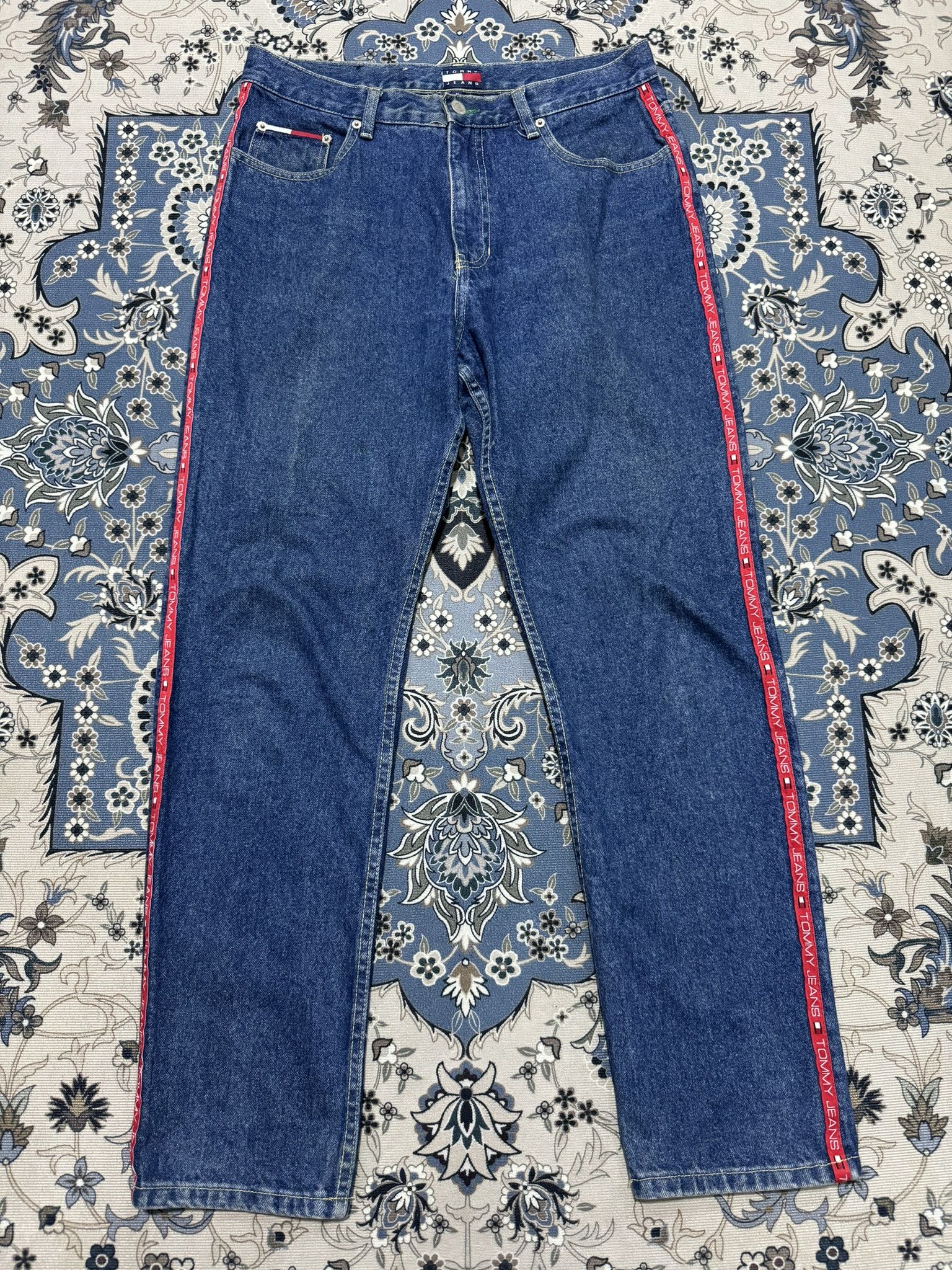 Tommy Hilfiger × Vintage Vintage 90 Tommy Hilfiger Side Tape Hip Hop Skateboard Jeans Size US 32 / EU 48 - 1 Thumbnail