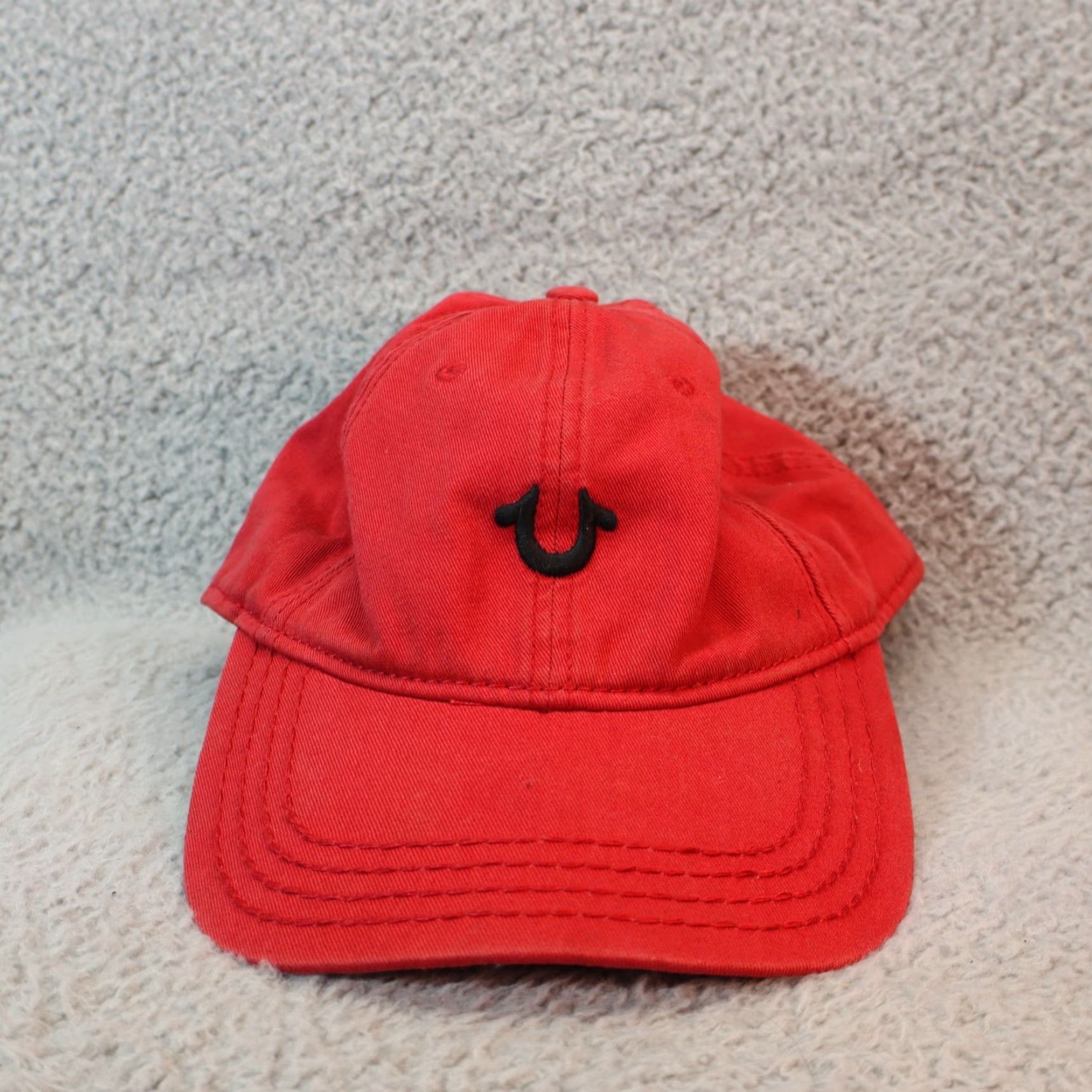 True Religion True Religion Baseball Cap Men's Core Logo Red Adjustable Strapback Cap Size ONE SIZE - 2 Thumbnail