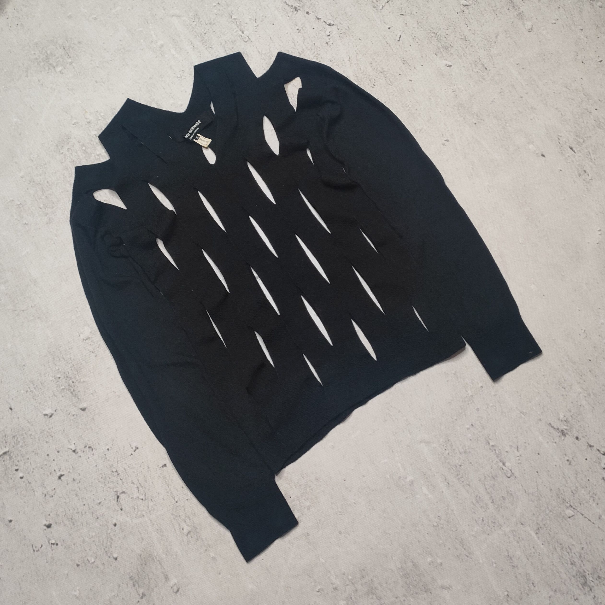 Junya Watanabe Junya watanabe asymetrical holes sweater Size S / US 4 / IT 40 - 2 Thumbnail