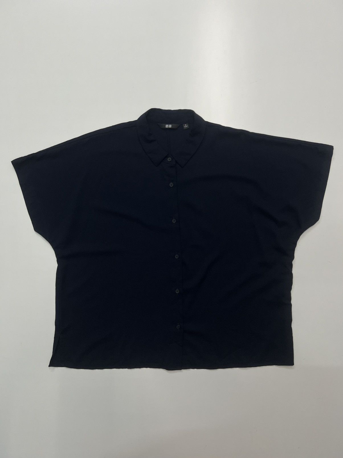 Uniqlo 🔥UNIQLO BUTTON UP WOMENSWEAR Size M / US 6-8 / IT 42-44 - 1 Thumbnail