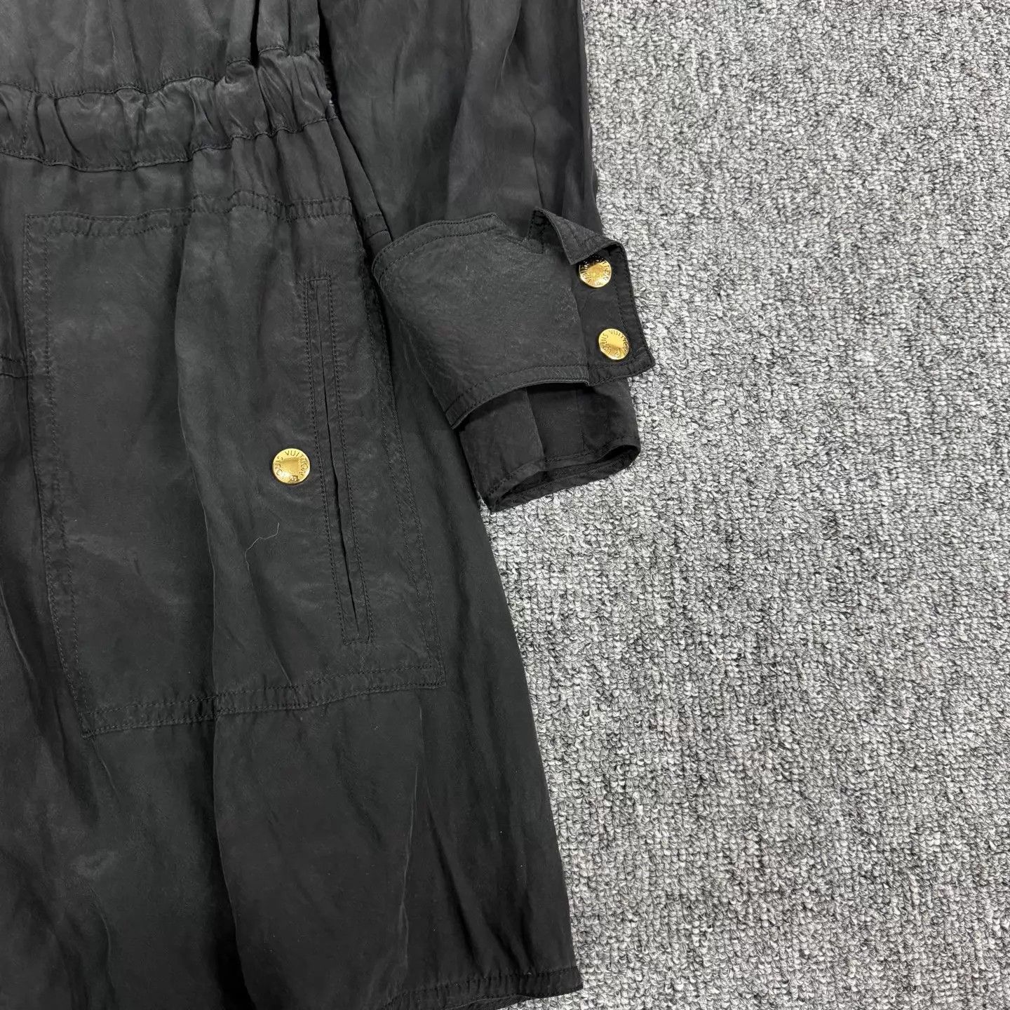 Louis Vuitton LV Waist-Cinched Metal Button Mid-Length Dress 38 99 New Size S / US 4 / IT 40 - 4 Thumbnail