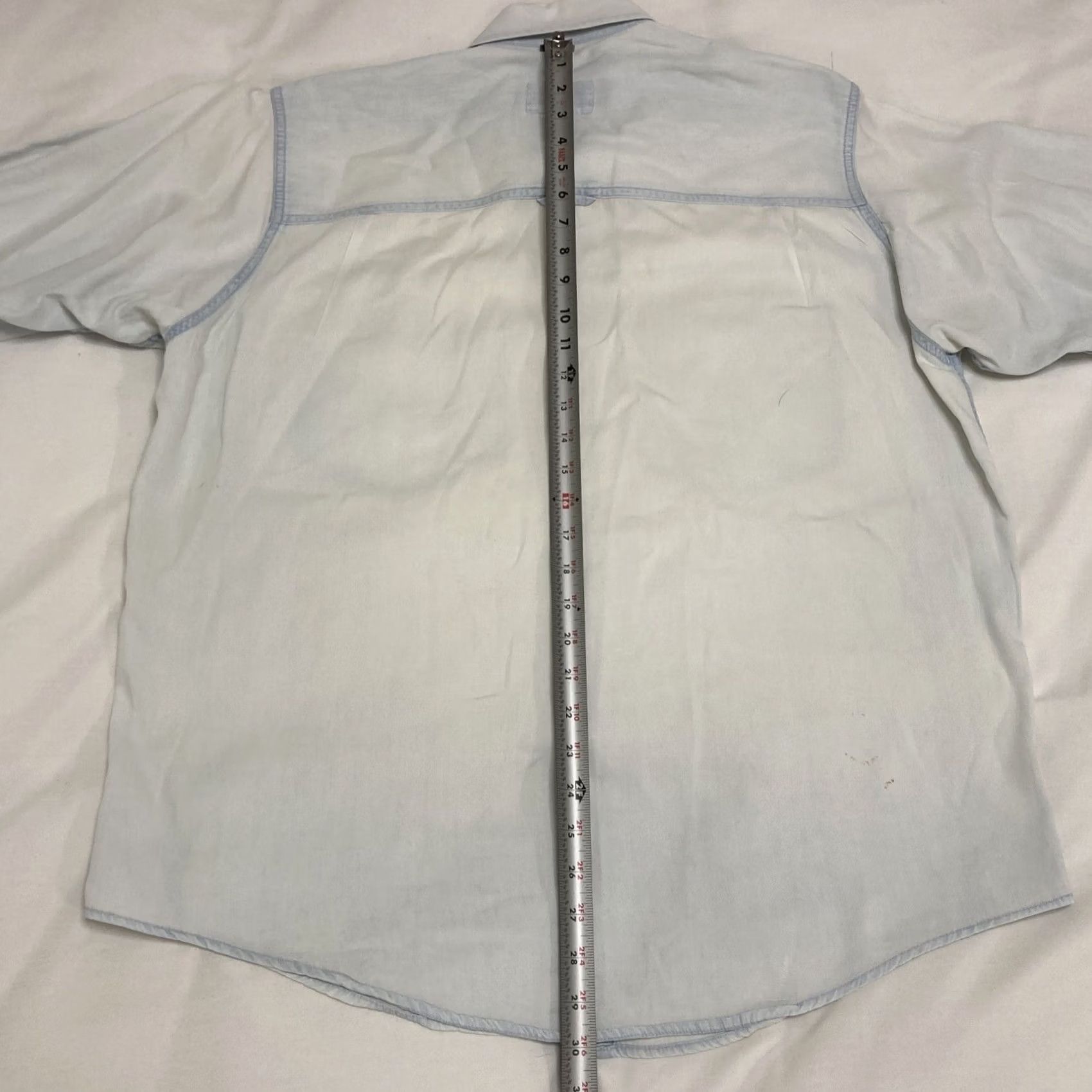 Vintage VINTAGE Calvin Klein Button-Up Shirt Denim Cotton Blue Jean M Men Long Sleeve Spread Collar Faded White/blue Size US M / EU 48-50 / 2 - 7 Thumbnail