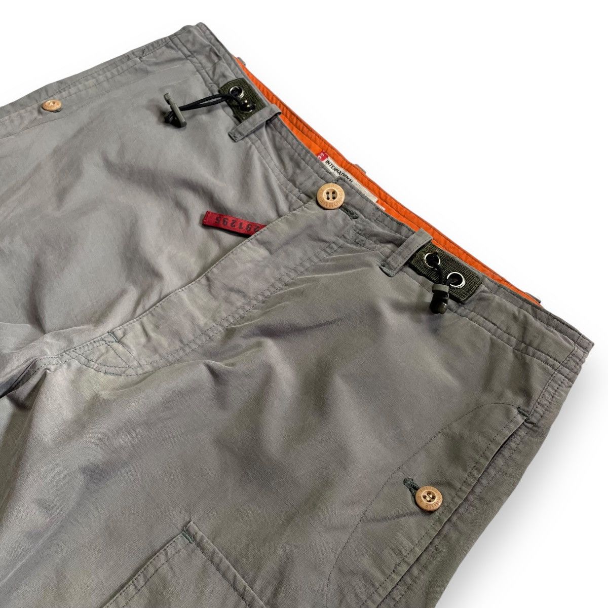 20471120 🇯🇵 291295 = HOMME 3 WAYS NYLON PARACHUTE CARGO PANTS Size US 34 / EU 50 - 7 Thumbnail