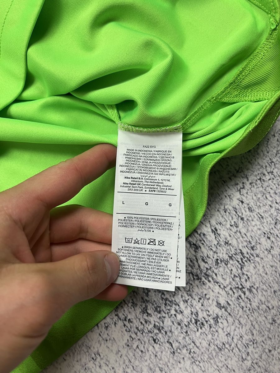 Nike NWT Nike Paris Saint Germain 2022/23 Home Goalkeeper Jersey Size US L / EU 52-54 / 3 - 10 Thumbnail