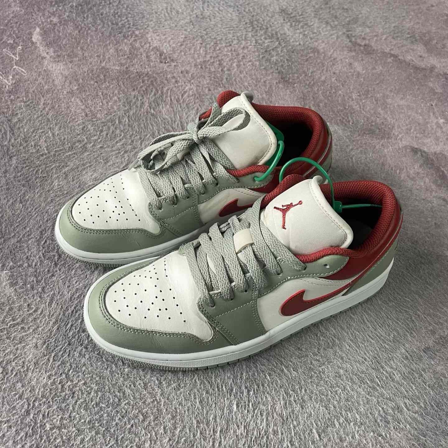 Nike Nike Green Lowtop Sneakers 40 Men Size US 7.5 / EU 40-41 - 1 Thumbnail