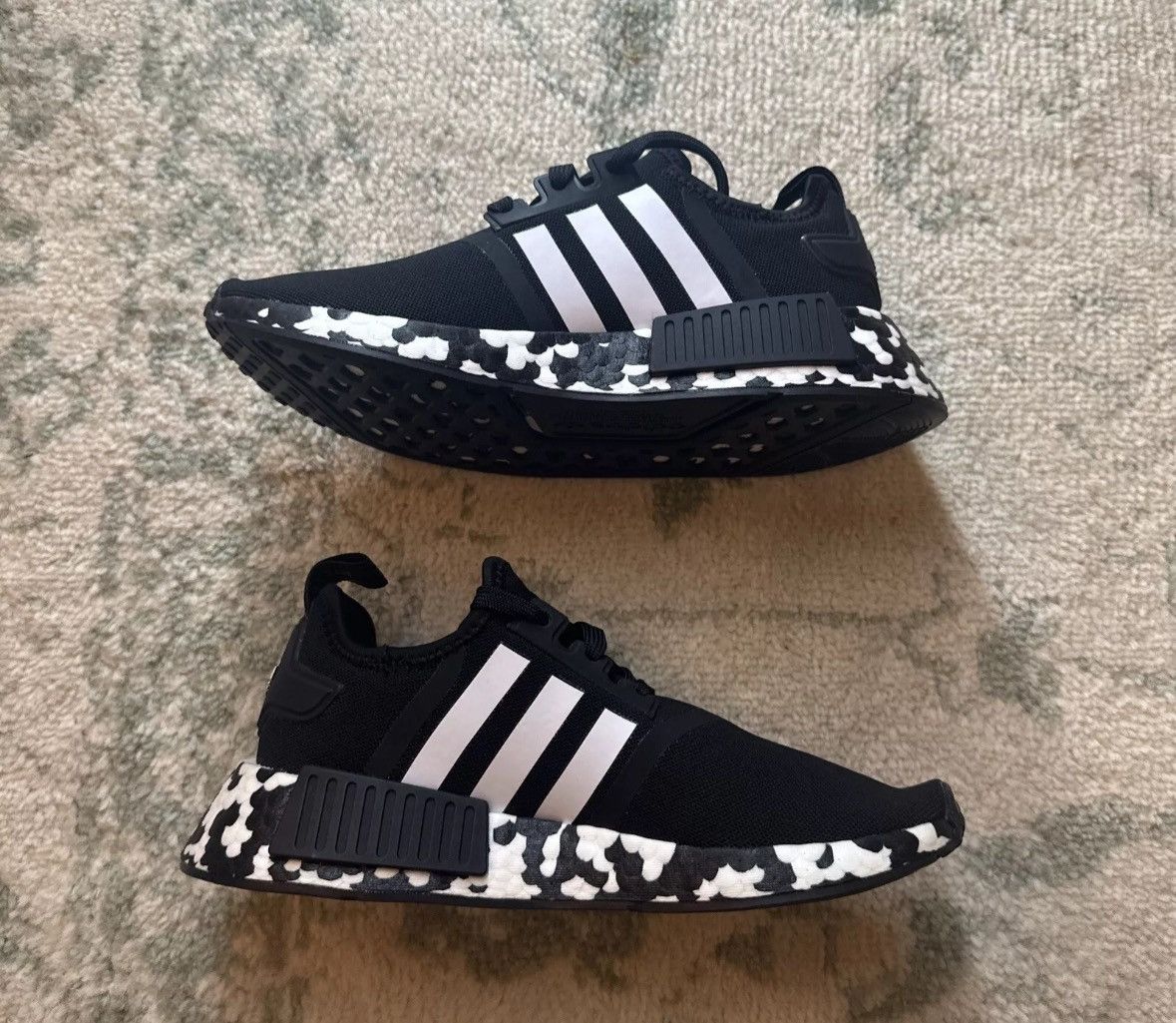 Adidas adidas NMD_R1 Color Splash - Core Black Size US 5 / EU 37 - 3 Thumbnail