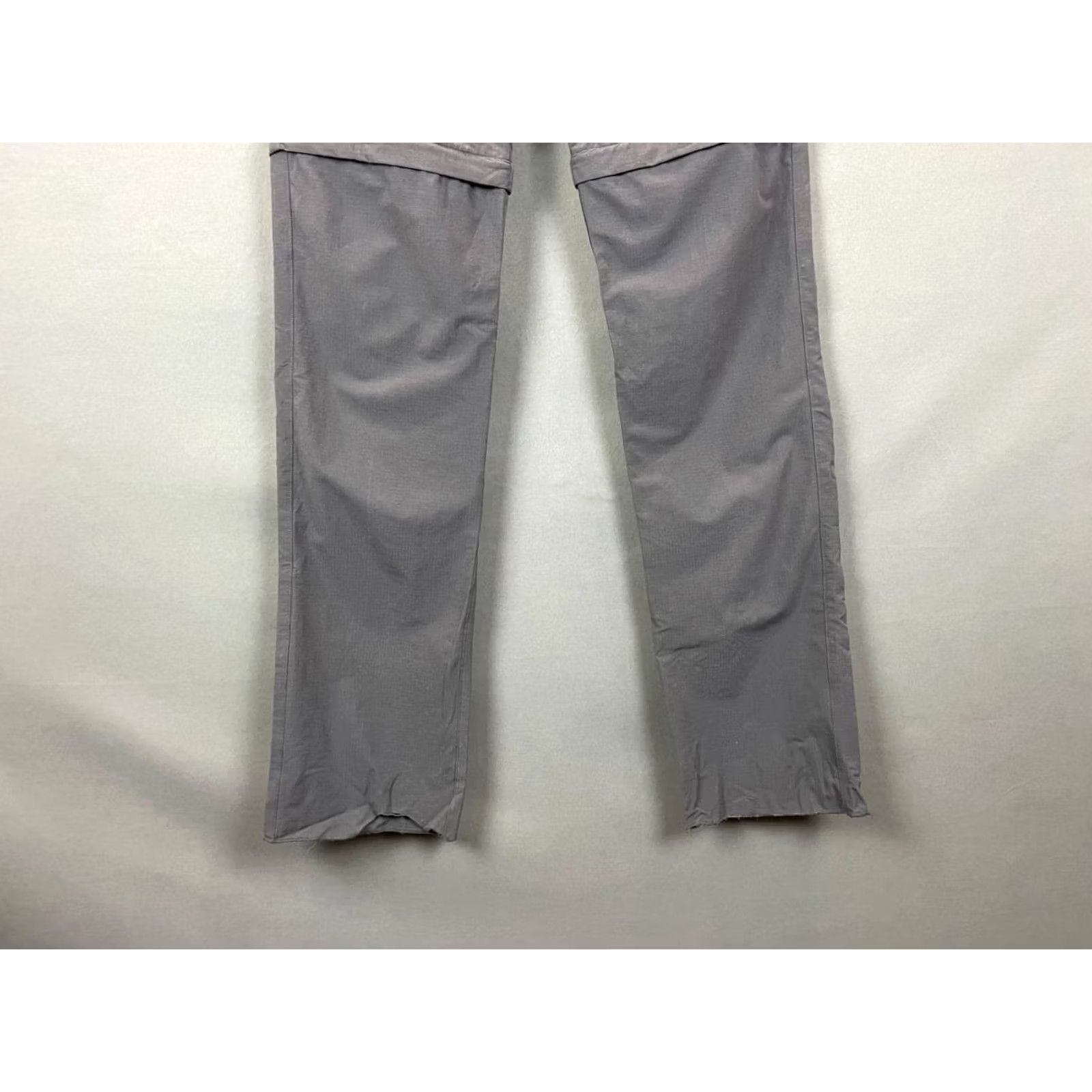 Vintage Fjällräven Men Track Pants Size 36 Gray Nylon Belt Loop Outdoor Trouser Pants Regular Gray 90s Modern Men Adjustable Waist Pocket Mens Size US 36 / EU 52 - 4 Thumbnail