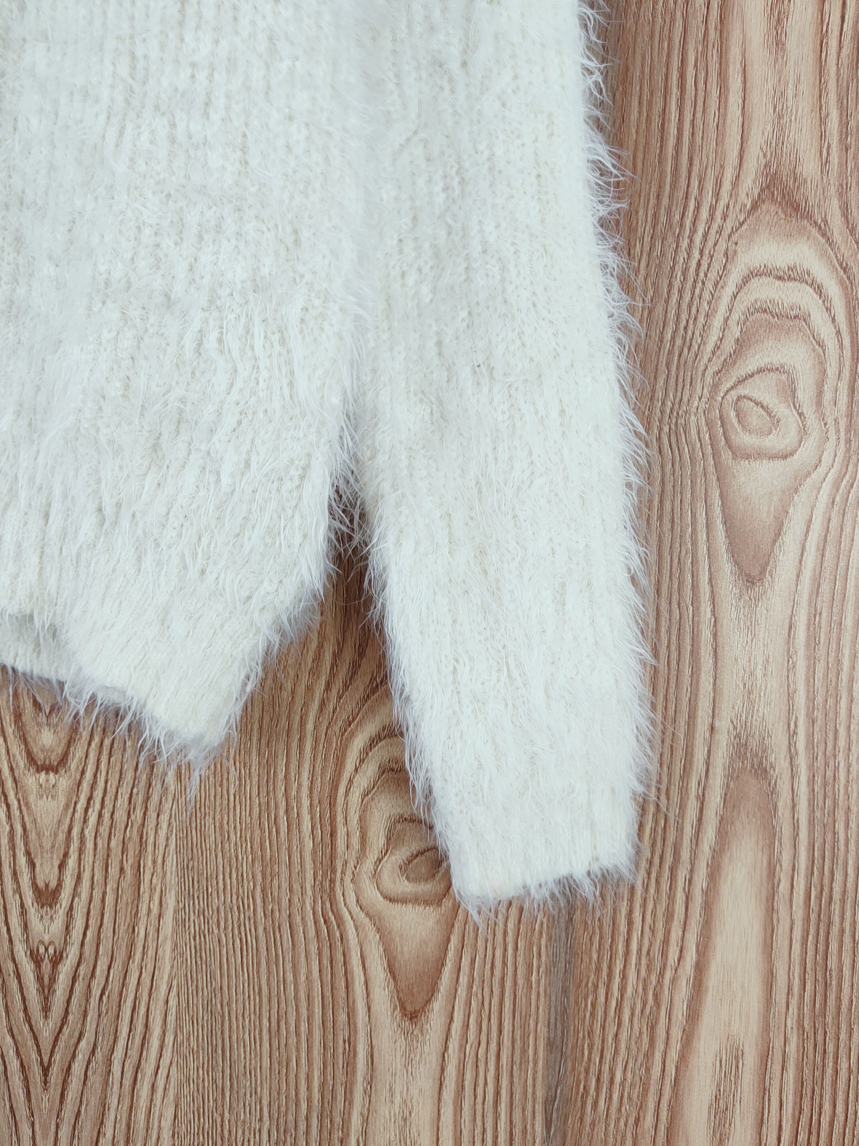 Japanese Brand × Vintage Vintage Design by Chip Clip Sweet Ivory Fur Mohair Knitwear Size L / US 10 / IT 46 - 6 Thumbnail