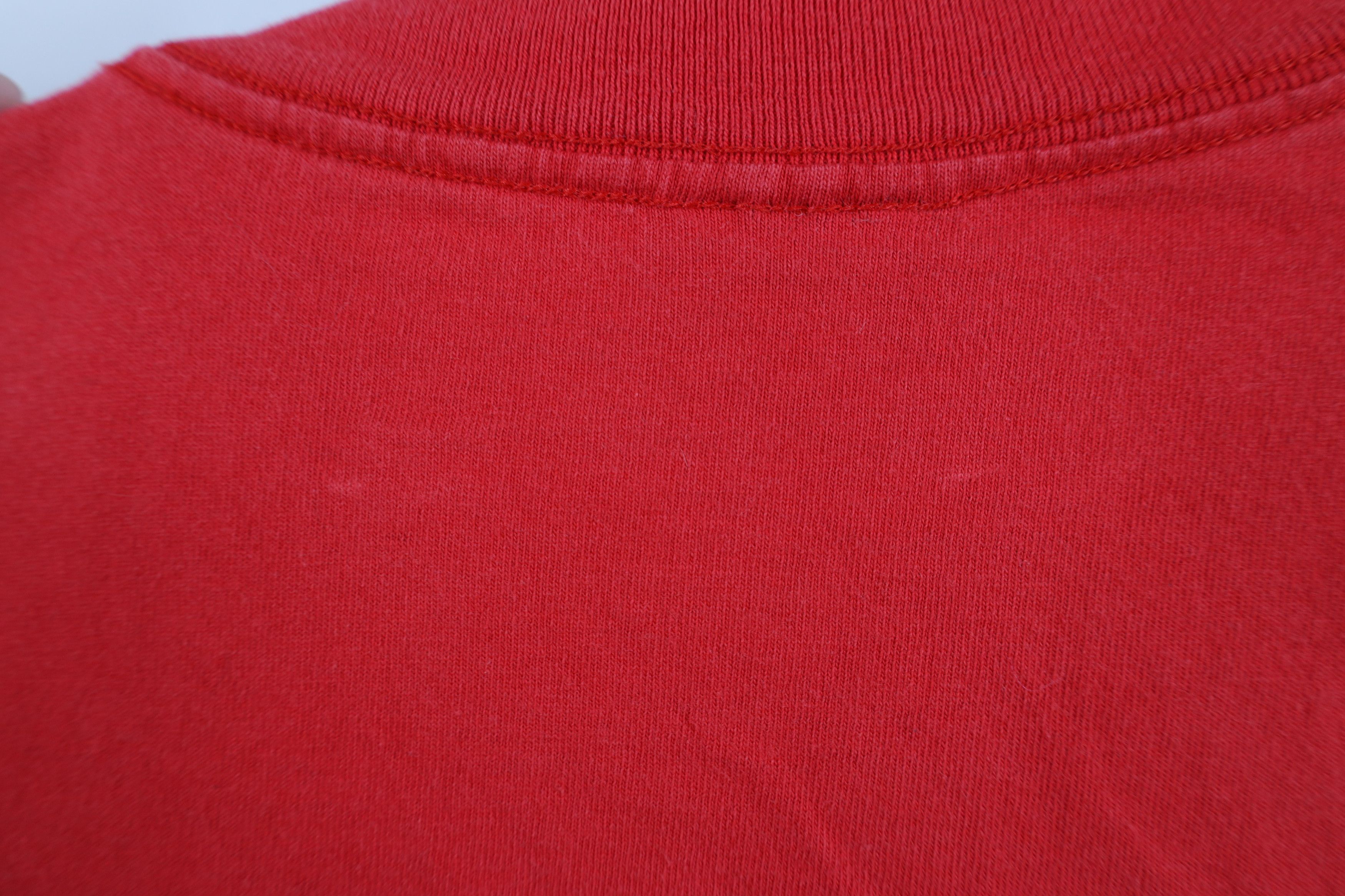 Vintage Vintage 90s Streetwear Hot Chili Peppers Pocket T-Shirt USA Size US XL / EU 56 / 4 - 12 Thumbnail
