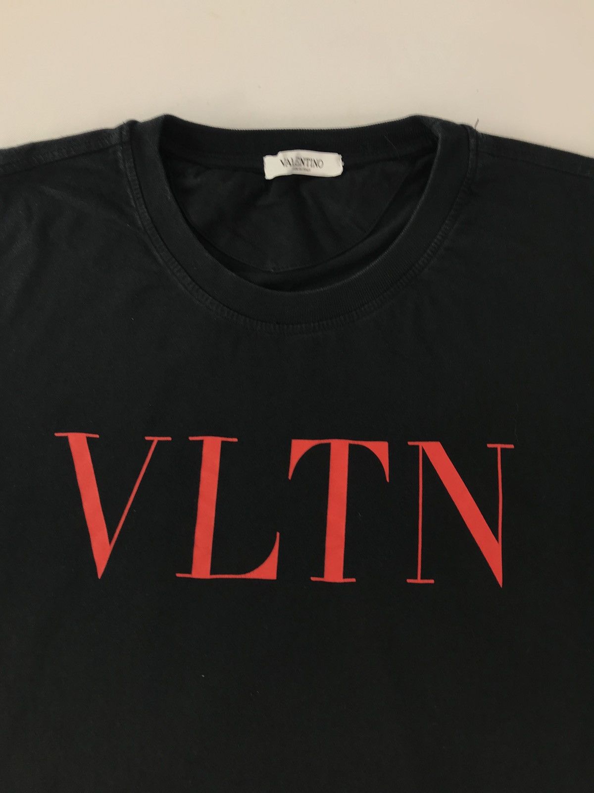 Valentino VLTN Valentino Spa Red Lettering Printed Black Tee T-shirt Size US L / EU 52-54 / 3 - 4 Thumbnail