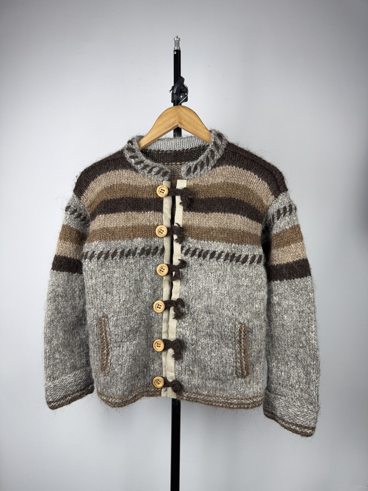 Japanese Brand Retro Vntg 90s Norwegian Hand Knit Wool Cardigan Dale Style Size S / US 4 / IT 40 - 1 Thumbnail