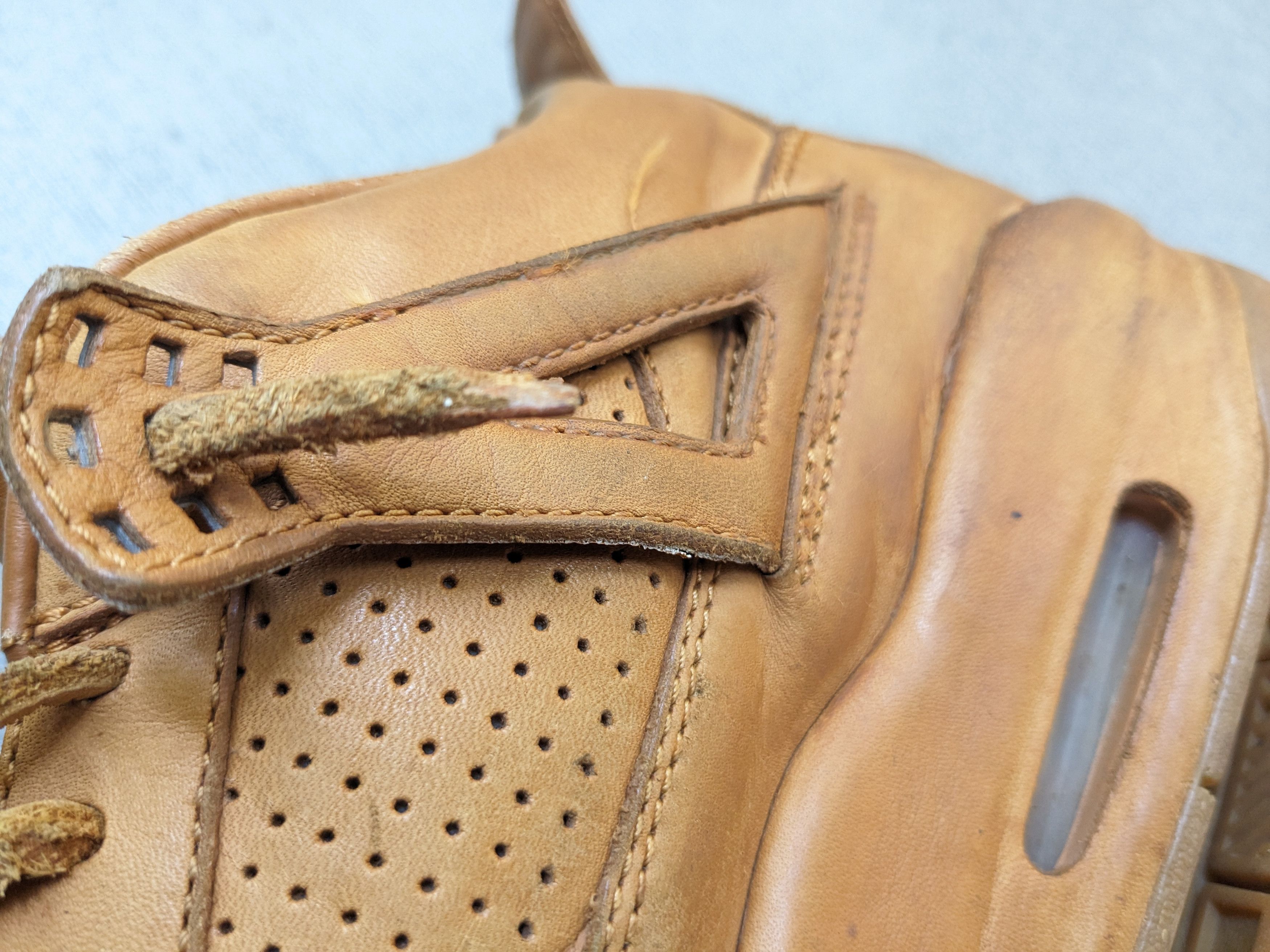 Jordan Brand Nike Air Jordan 4 Premium Pinnacle 9.5 Wheat 819139-205 Size US 9.5 / EU 42-43 - 12 Thumbnail