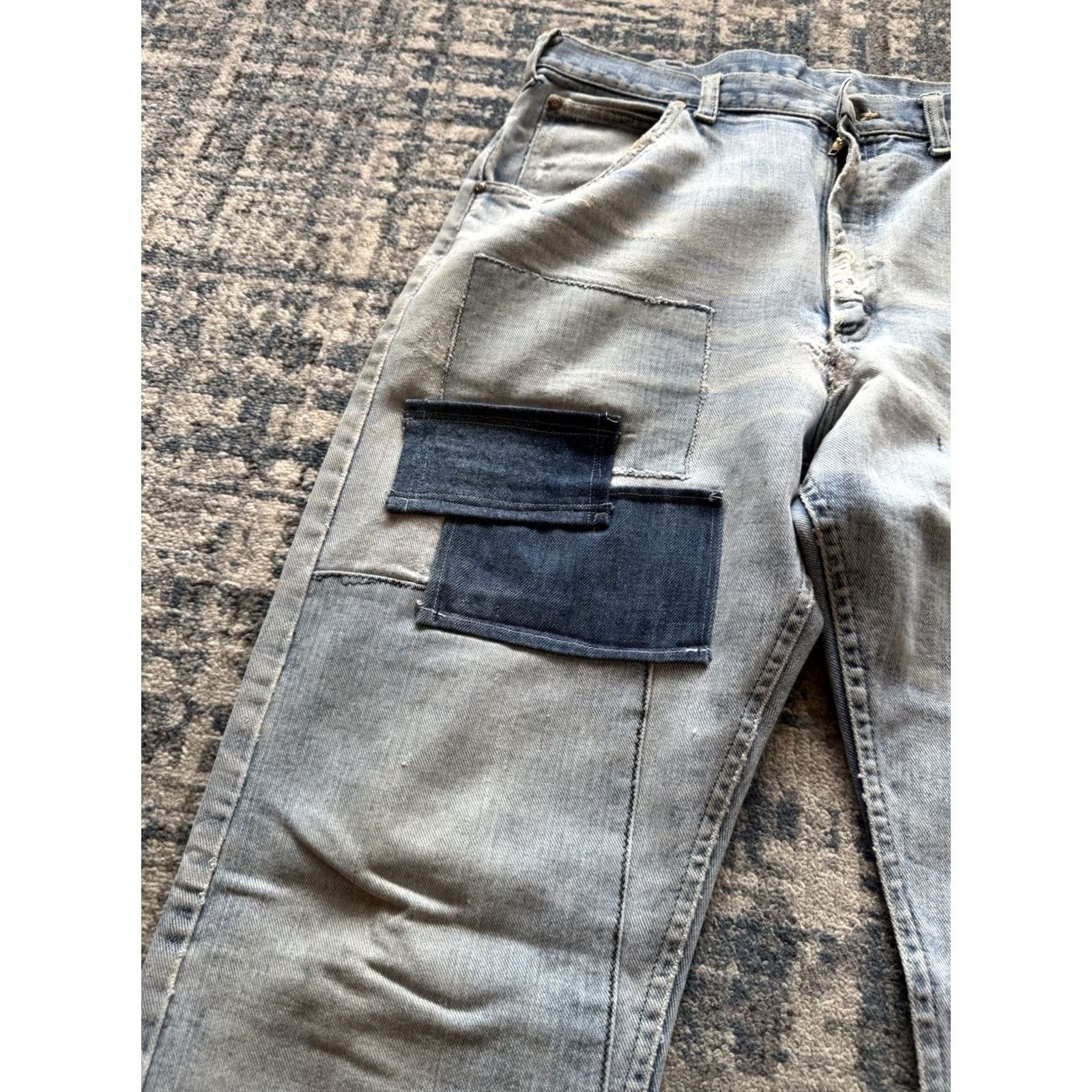 Lee VINTAGE Lee Riders Denim Jeans 70s Distressed Patchwork 33W 31L Blue Scovill Zipper Mens/Boys Jeans Size US 33 - 3 Thumbnail