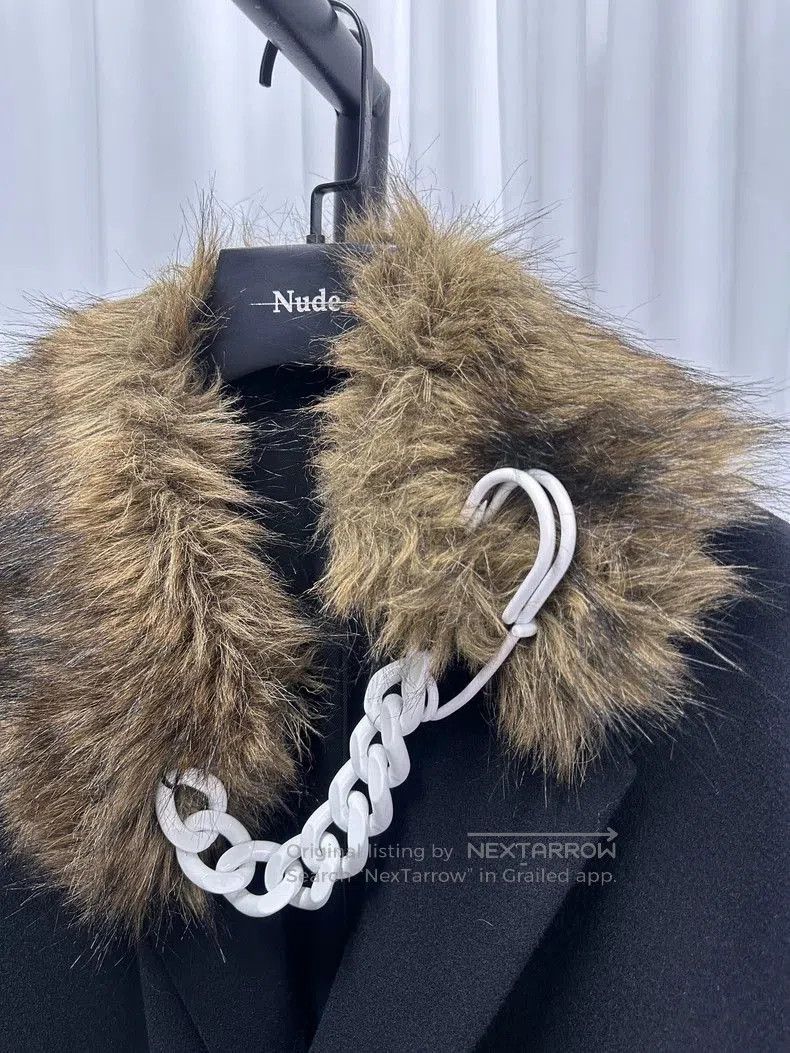 Raf Simons Raf Simons Fur Chain Neck Wrap. Size ONE SIZE - 2 Thumbnail