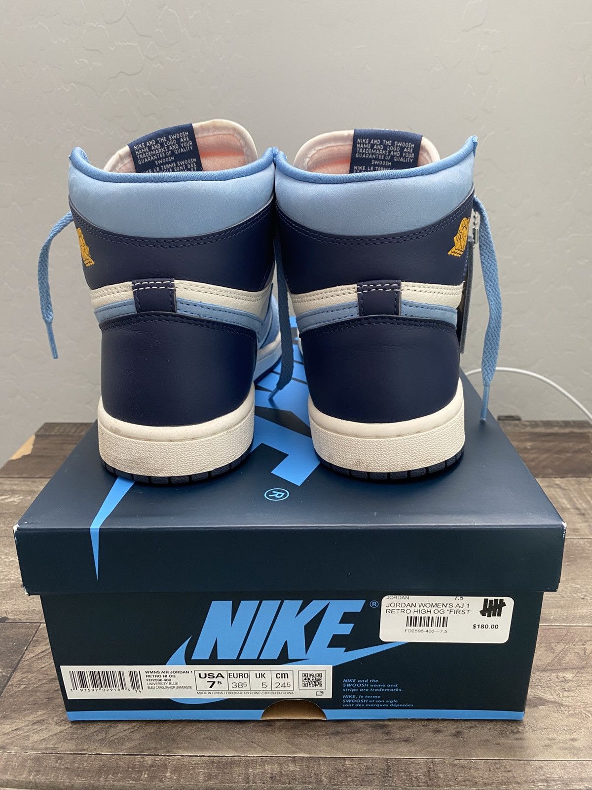 Jordan Brand × Nike Jordan 1 UNC Size US 6 / EU 39 - 4 Thumbnail