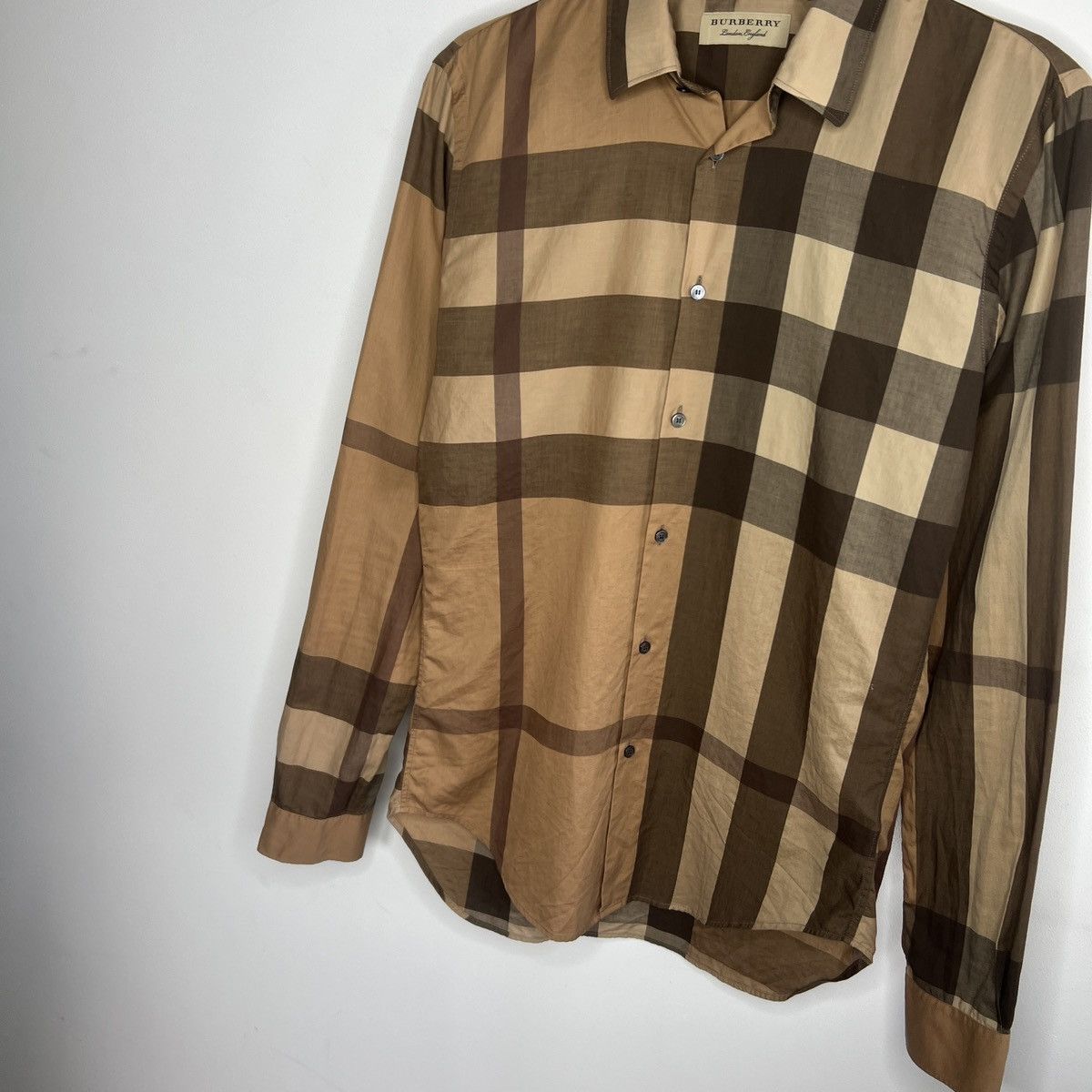 Burberry Burberry Nova Check Shirt Button Up Beige Size US S / EU 44-46 / 1 - 2 Thumbnail