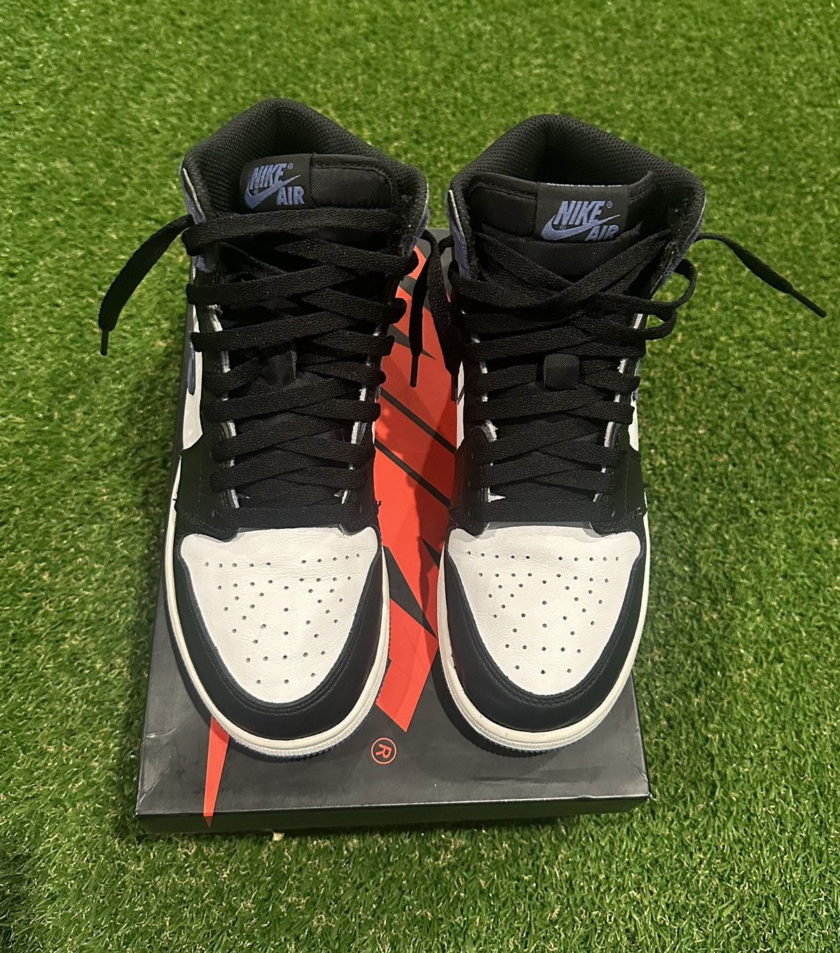 Jordan Brand Air Jordan Retro 1 High OG “Blue Moon” Size US 8.5 / IT 38.5 - 3 Thumbnail