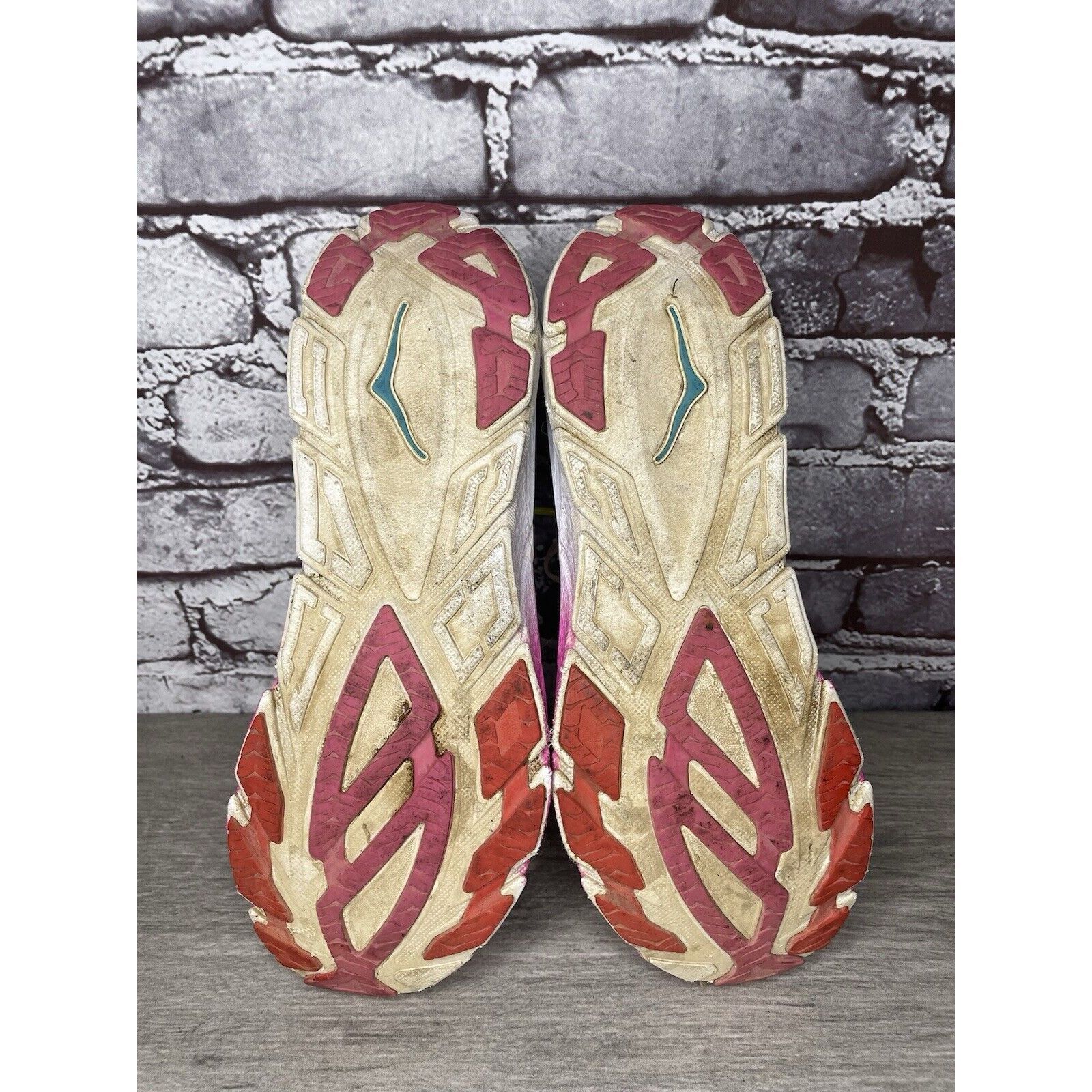 Hoka HOKA ONE TRACER Pink FUSCIA CITRUS Lace Up Sneakers Women 9M Size US 9 / IT 39 - 7 Thumbnail