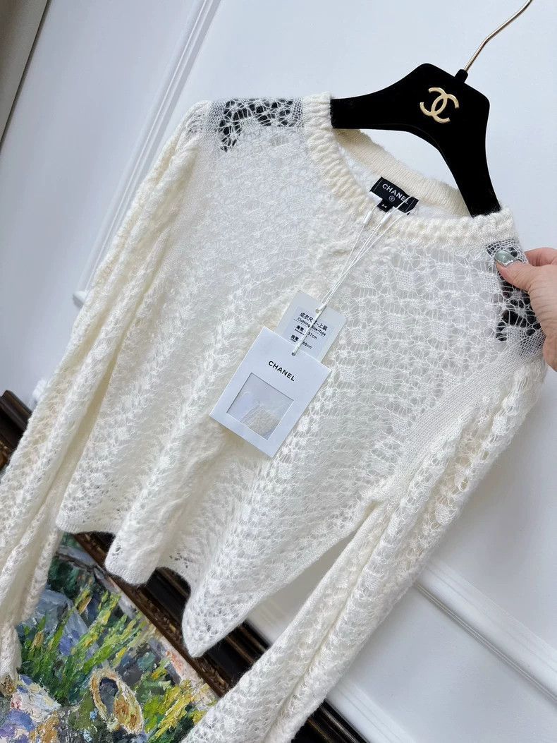 Chanel Chanel 23K White Crochet Lantern Sleeve Top Size M / US 6-8 / IT 42-44 - 2 Thumbnail
